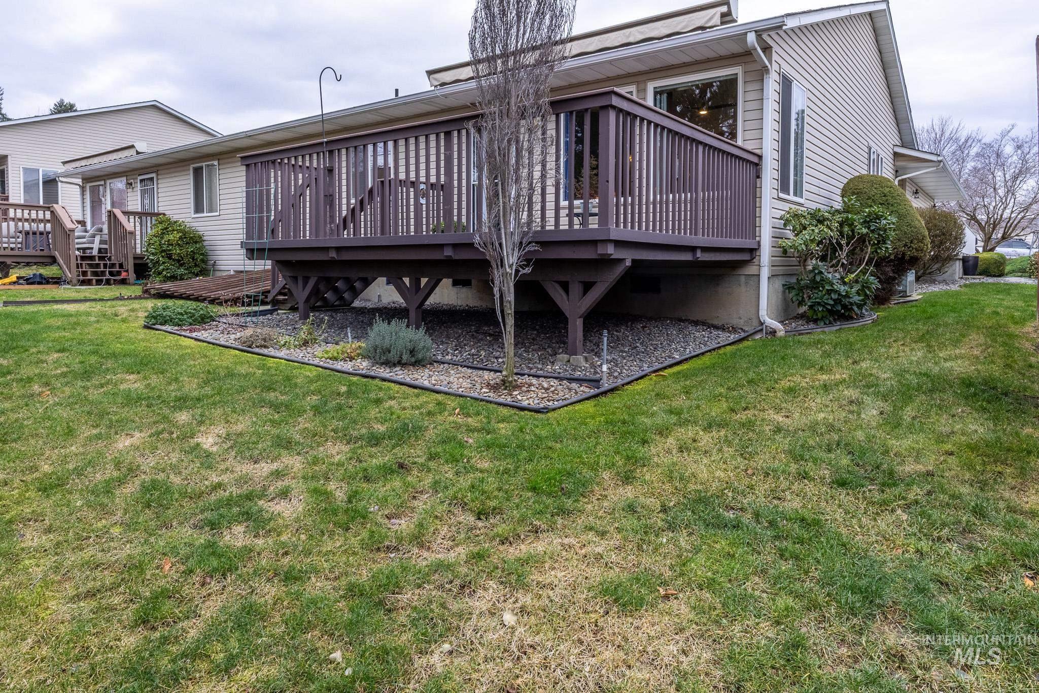 925 Hawthorne Street, Lewiston, Idaho 83501, 2 Bedrooms, 2 Bathrooms, Residential For Sale, Price $345,000,MLS 98971614