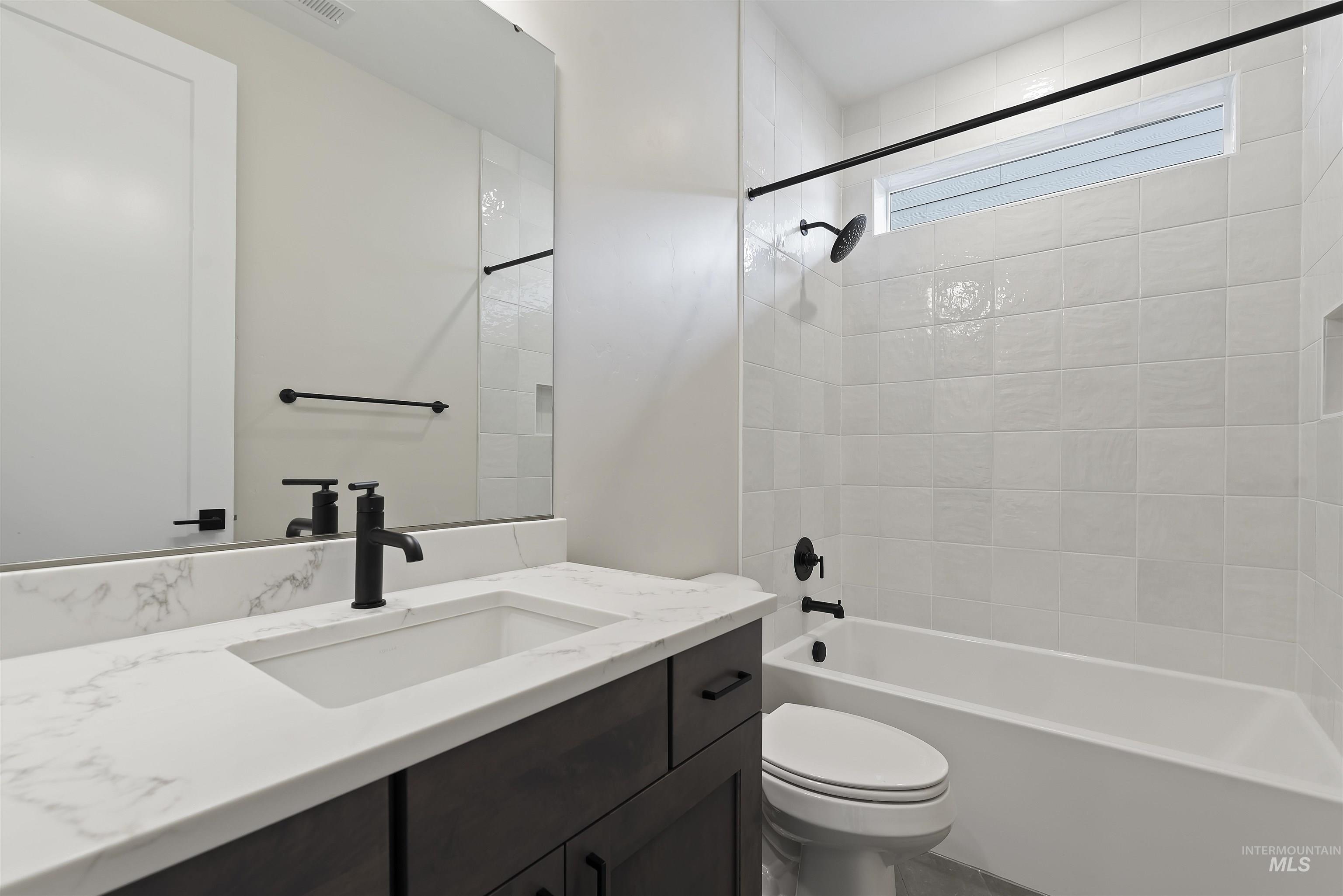 5812 W Oxton St, Eagle, Idaho 83616, 3 Bedrooms, 2.5 Bathrooms, Residential For Sale, Price $633,314,MLS 98971617