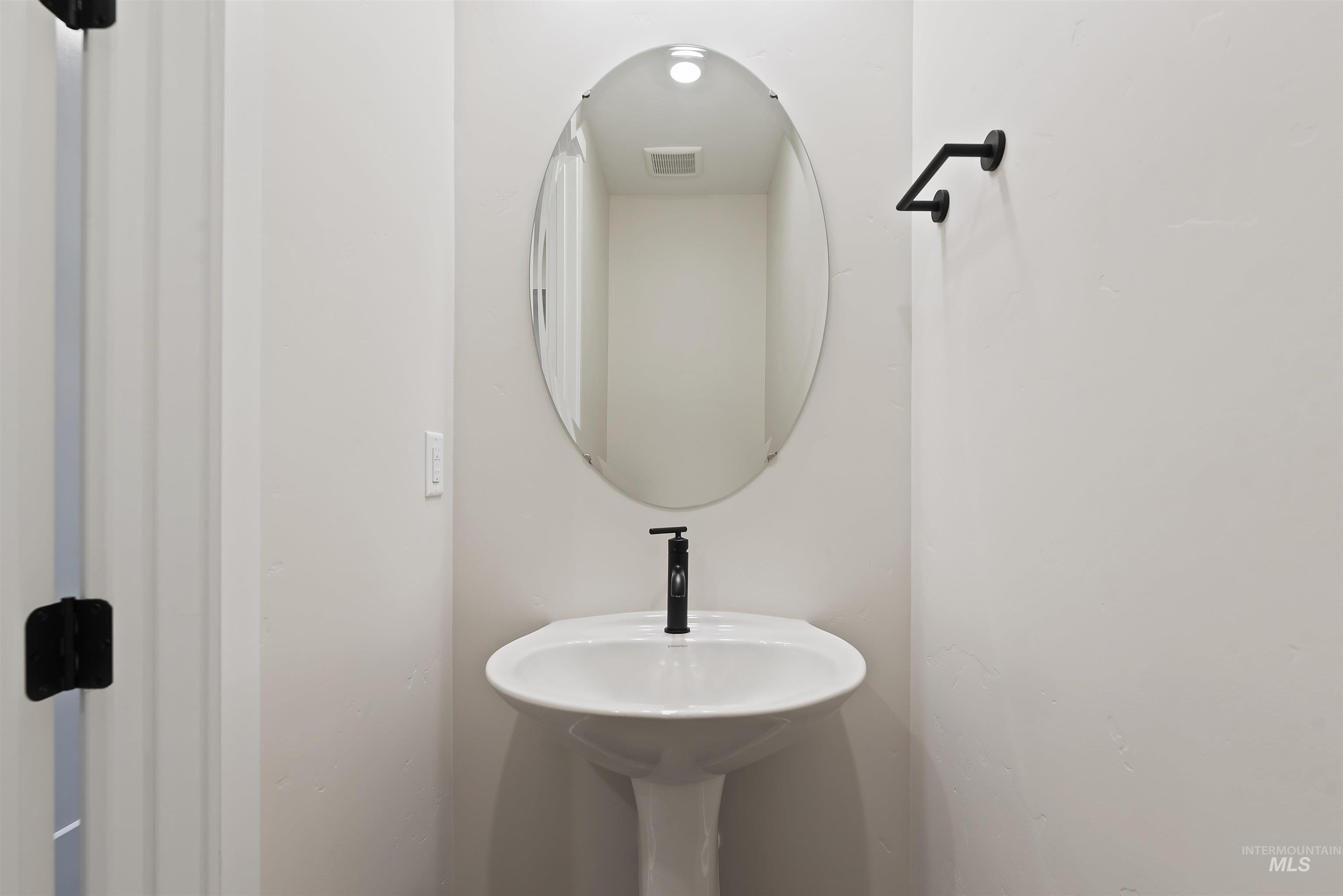 5812 W Oxton St, Eagle, Idaho 83616, 3 Bedrooms, 2.5 Bathrooms, Residential For Sale, Price $633,314,MLS 98971617