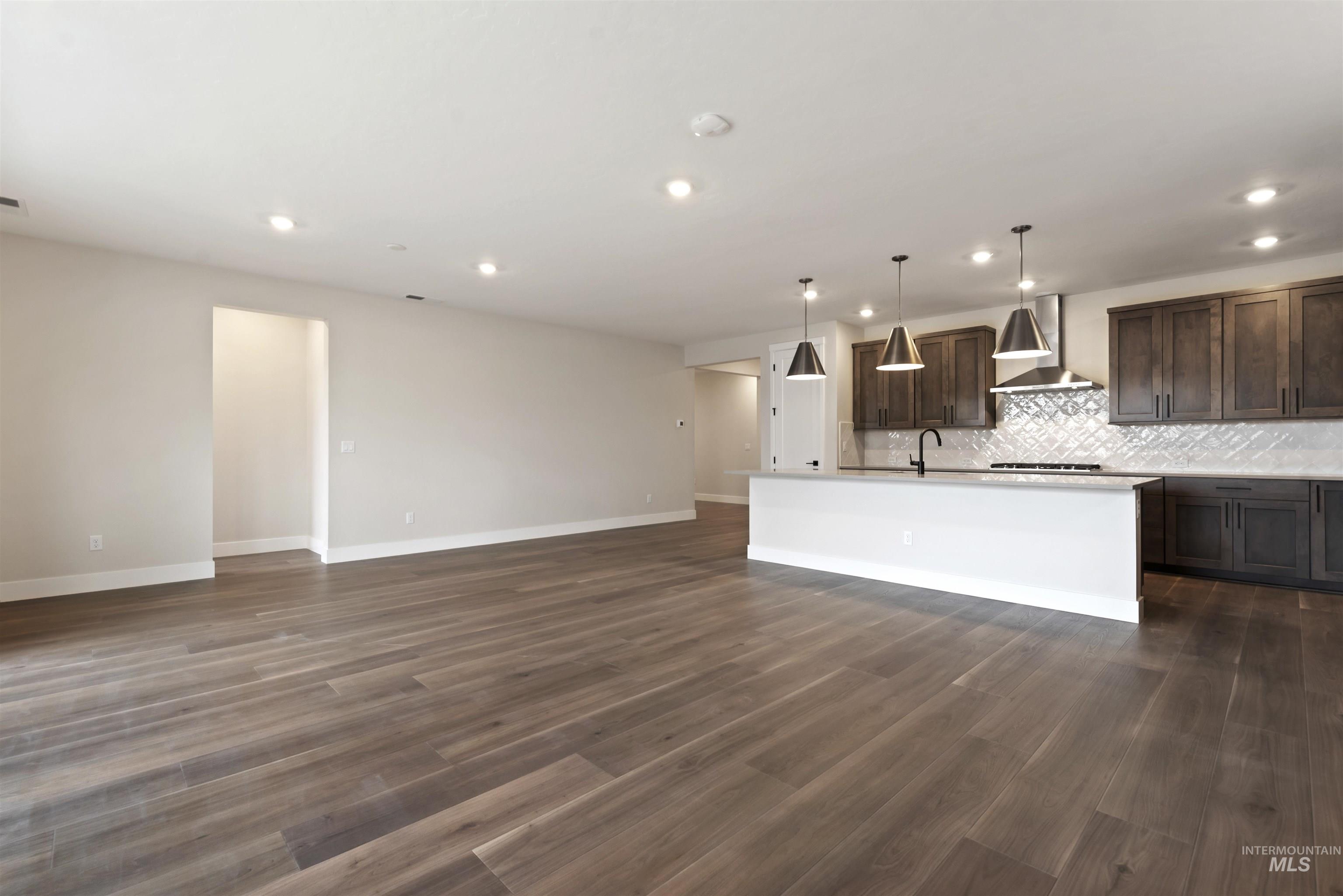 5812 W Oxton St, Eagle, Idaho 83616, 3 Bedrooms, 2.5 Bathrooms, Residential For Sale, Price $633,314,MLS 98971617