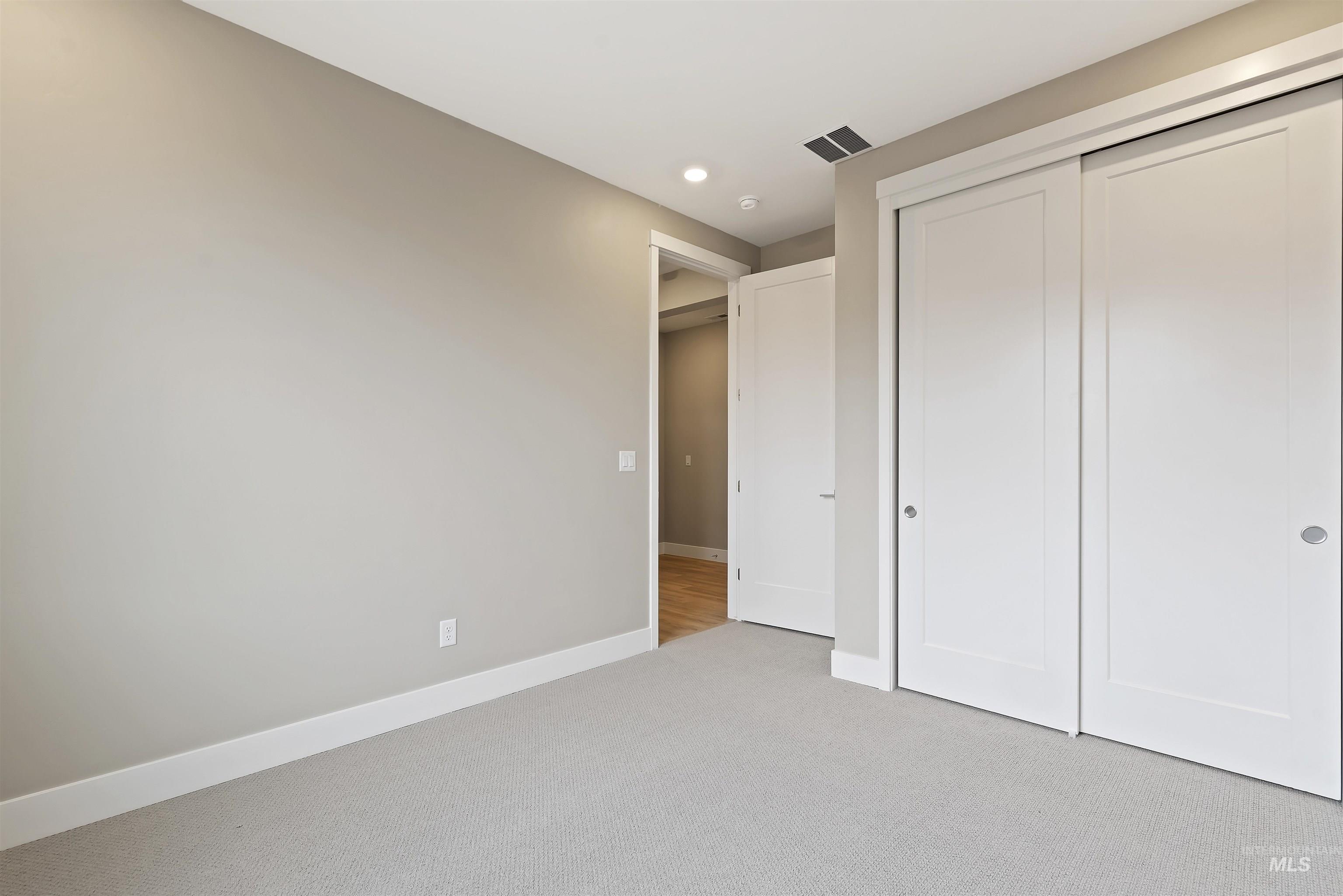 5780 W Oxton St, Eagle, Idaho 83616, 3 Bedrooms, 2 Bathrooms, Residential For Sale, Price $609,739,MLS 98971618