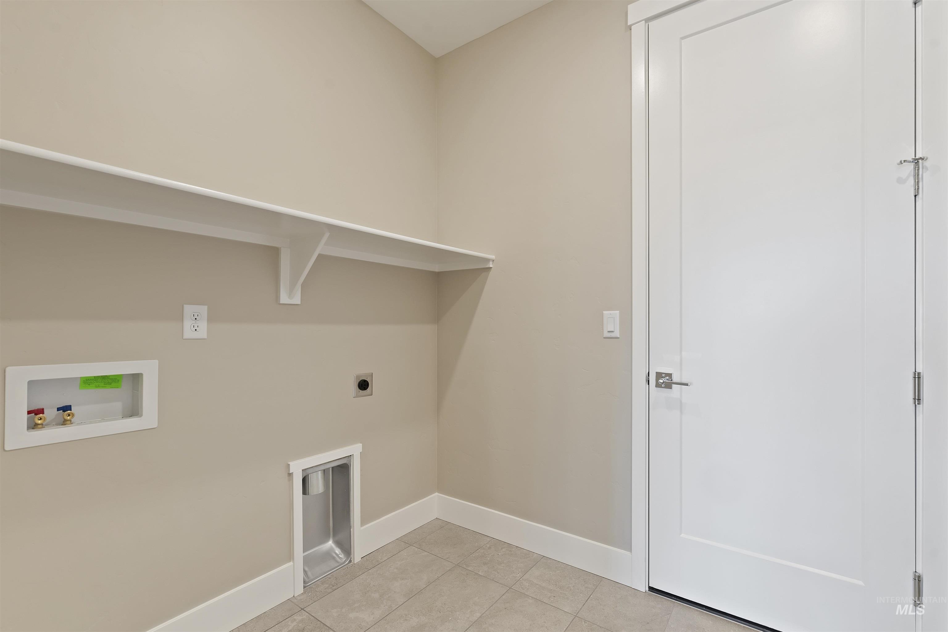 5780 W Oxton St, Eagle, Idaho 83616, 3 Bedrooms, 2 Bathrooms, Residential For Sale, Price $609,739,MLS 98971618