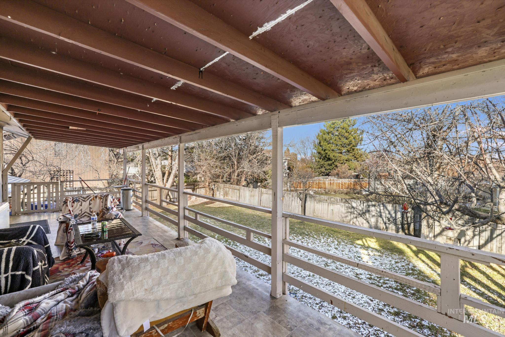 405 Meadows Lane, Twin Falls, Idaho 83301, 4 Bedrooms, 2 Bathrooms, Residential For Sale, Price $319,500,MLS 98971619