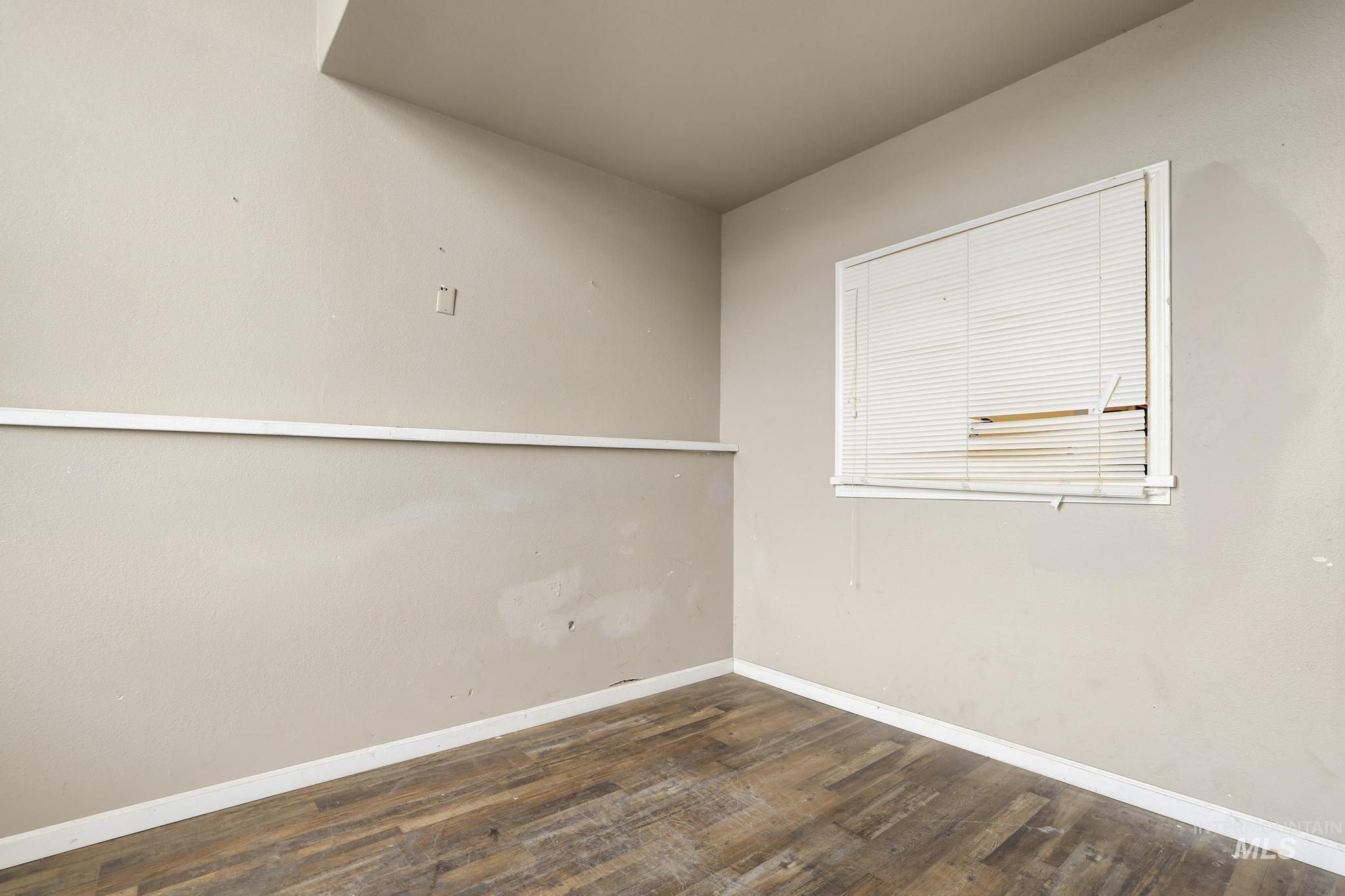 305 Shoshone Street S, Twin Falls, Idaho 83301, Business/Commercial For Sale, Price $96,000,MLS 98971626