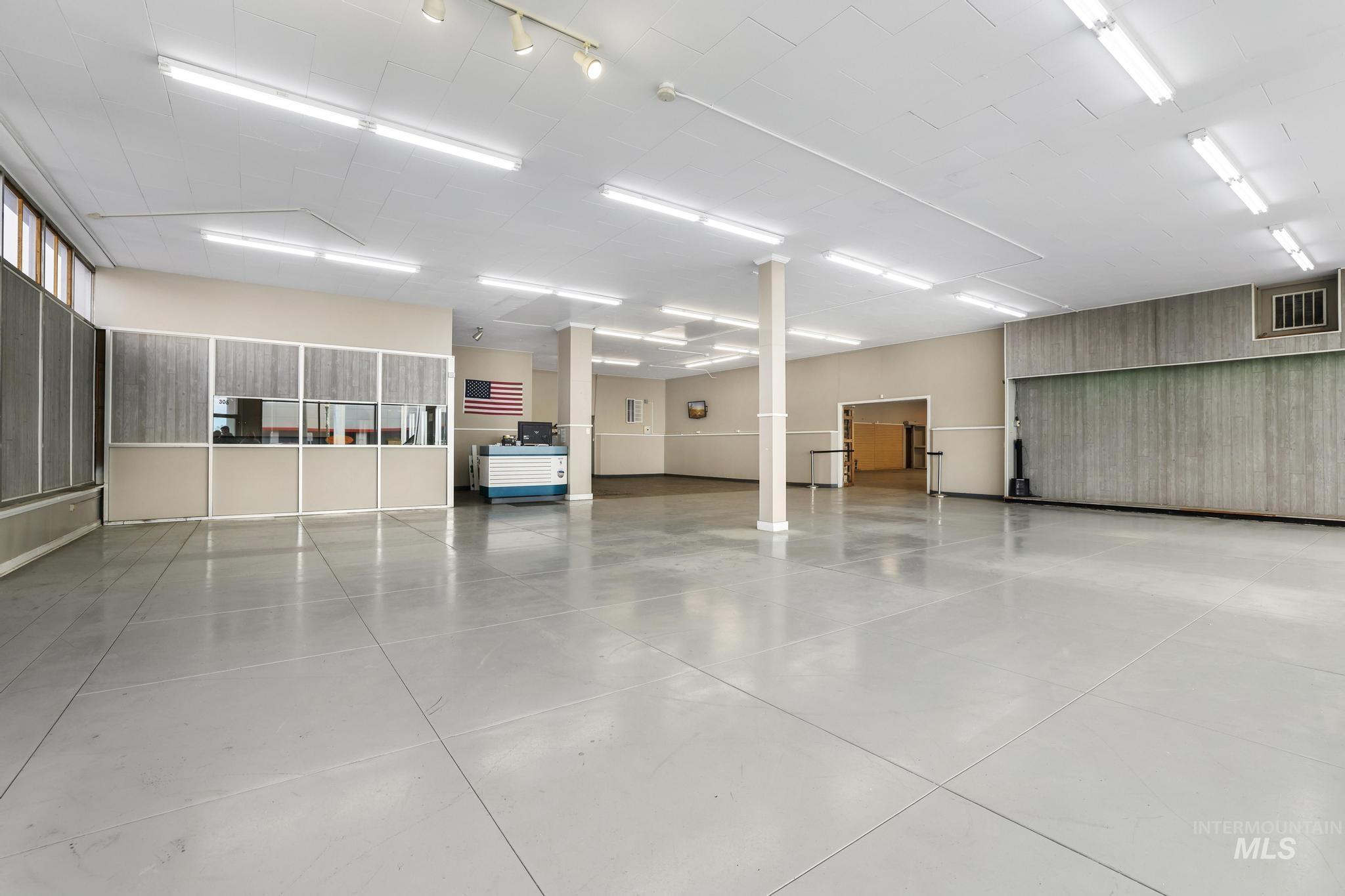 305 Shoshone Street S, Twin Falls, Idaho 83301, Business/Commercial For Sale, Price $96,000,MLS 98971626