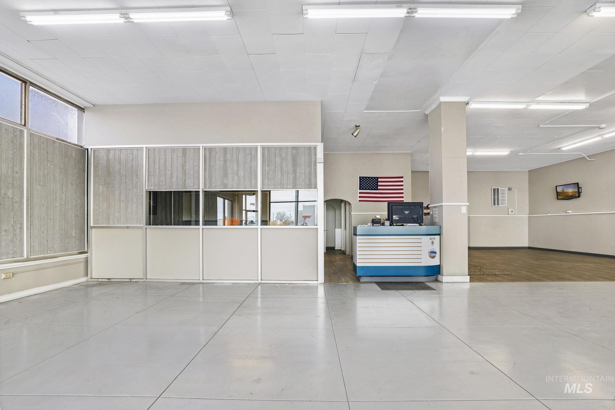 305 Shoshone Street S, Twin Falls, Idaho 83301, Business/Commercial For Sale, Price $96,000,MLS 98971626