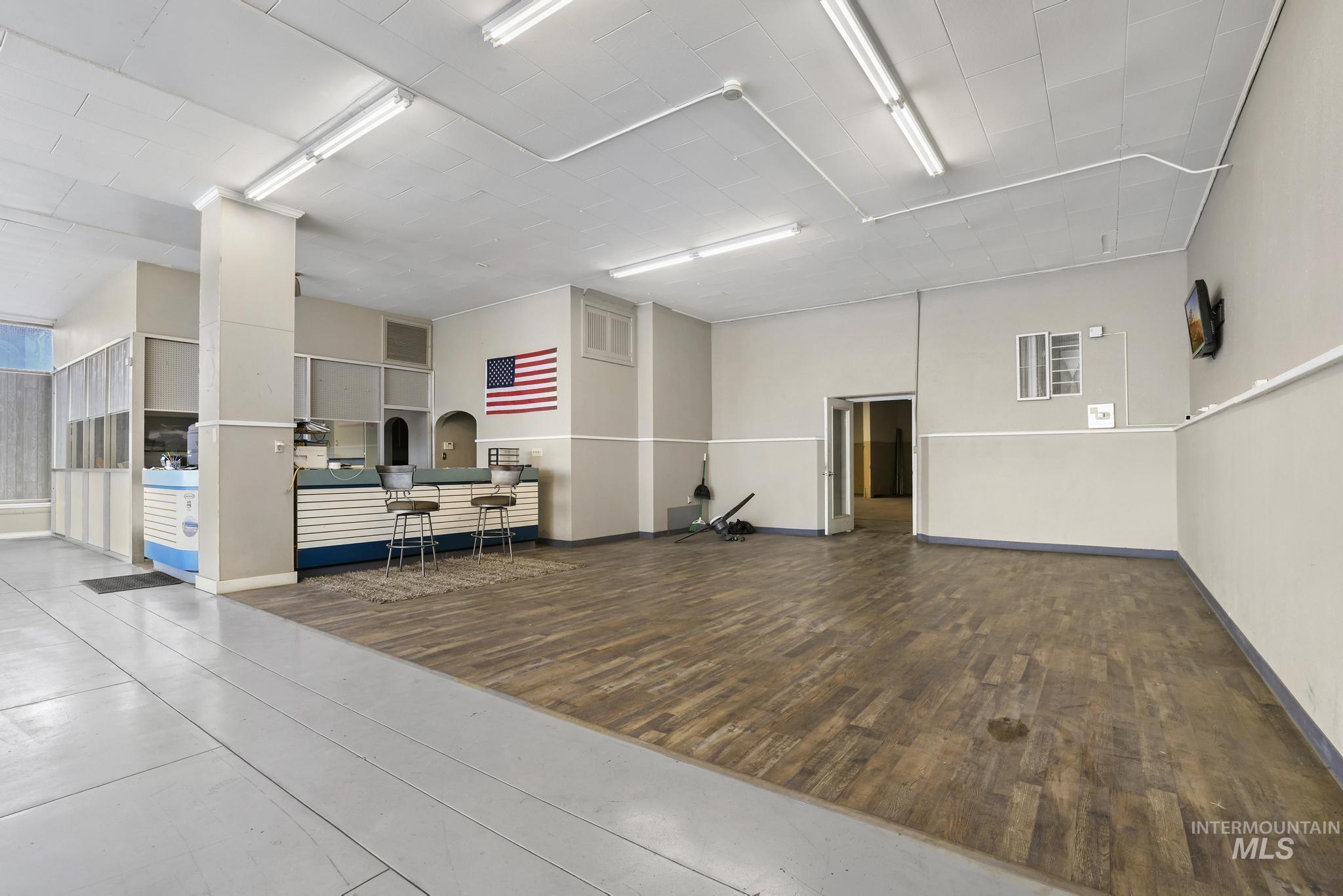 305 Shoshone Street S, Twin Falls, Idaho 83301, Business/Commercial For Sale, Price $96,000,MLS 98971626