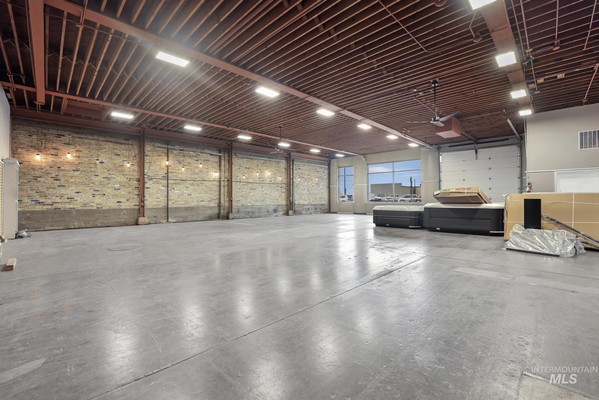 305 Shoshone Street S, Twin Falls, Idaho 83301, Business/Commercial For Sale, Price $96,000,MLS 98971626