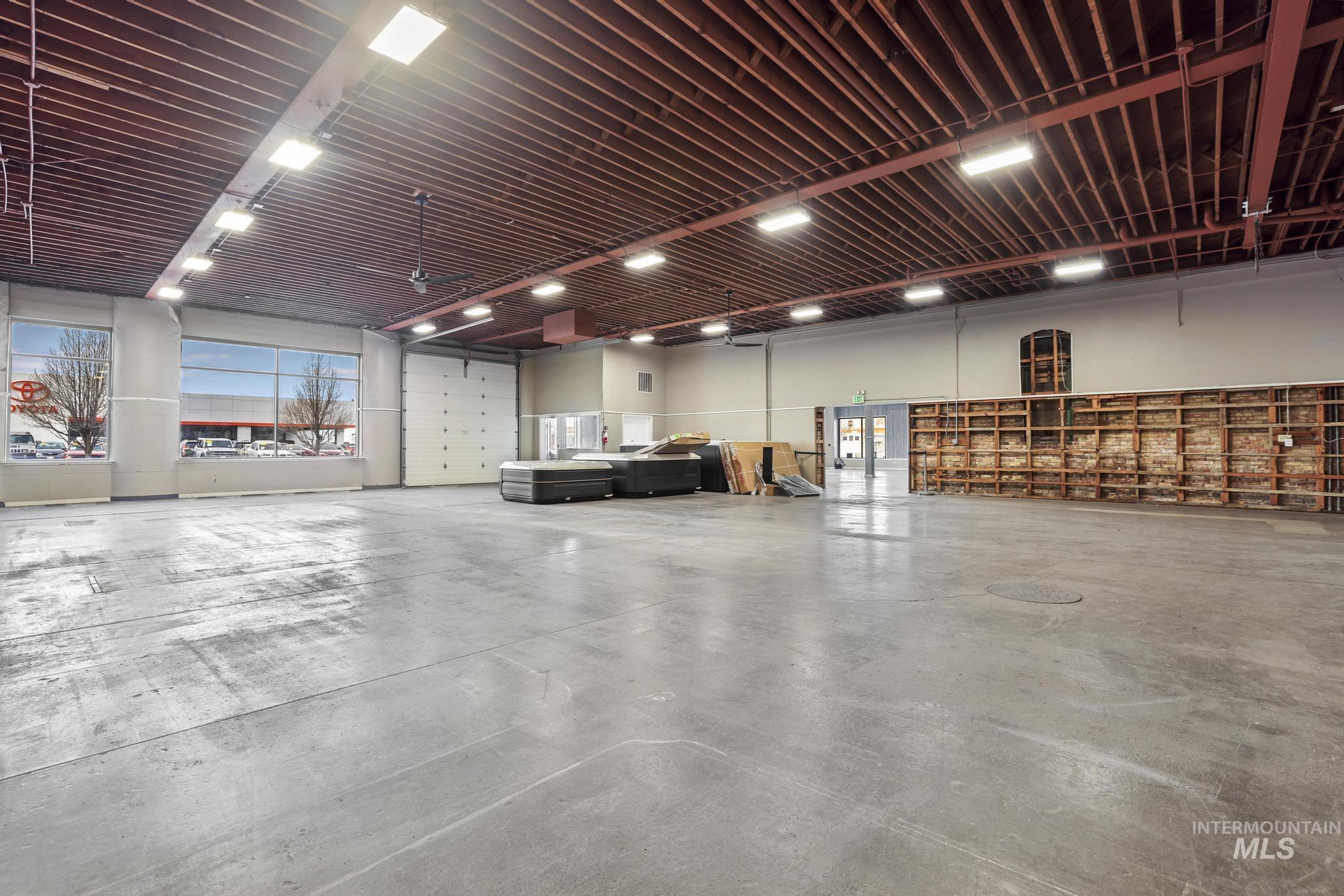 305 Shoshone Street S, Twin Falls, Idaho 83301, Business/Commercial For Sale, Price $96,000,MLS 98971626