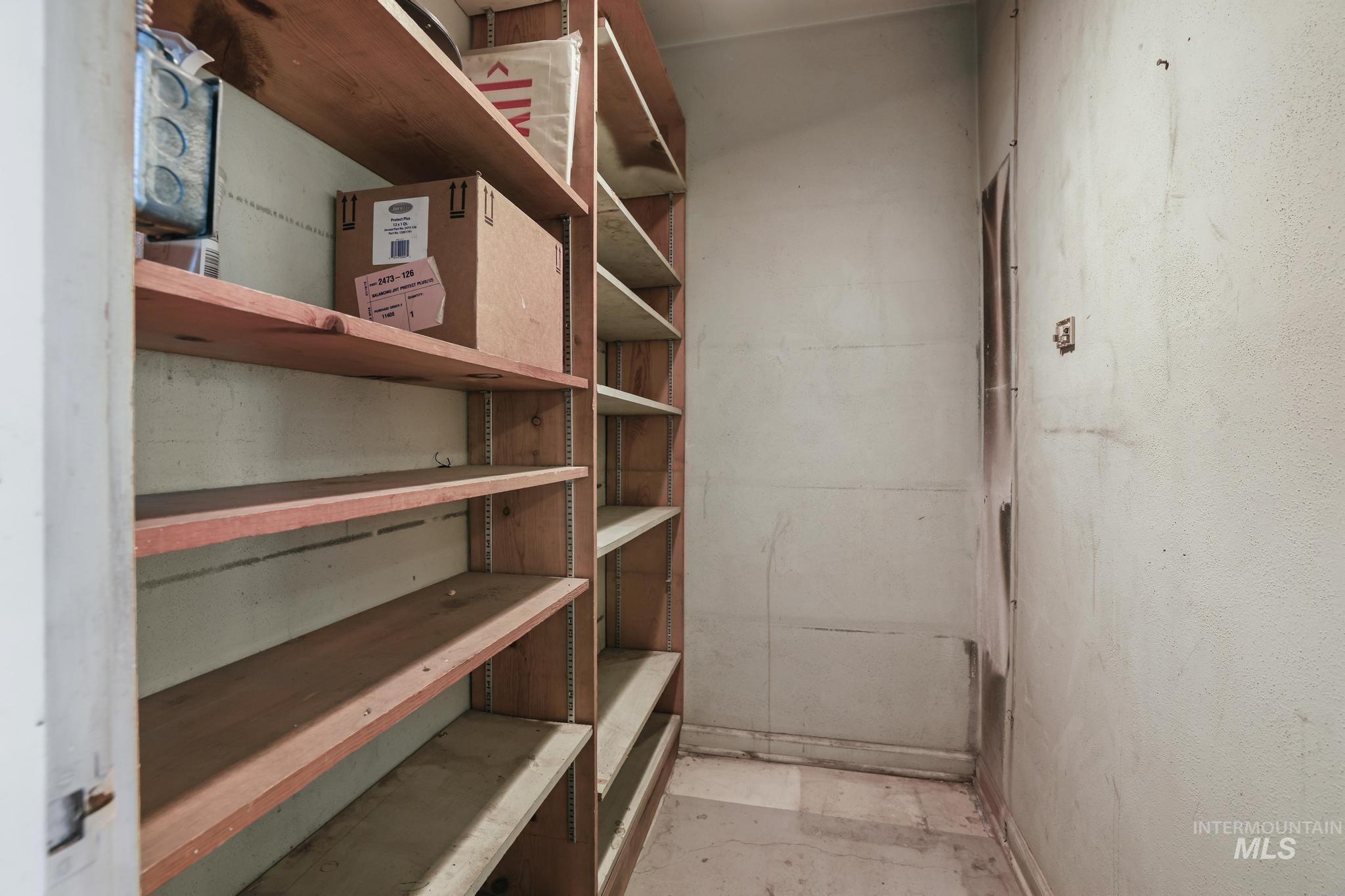 305 Shoshone Street S, Twin Falls, Idaho 83301, Business/Commercial For Sale, Price $96,000,MLS 98971626