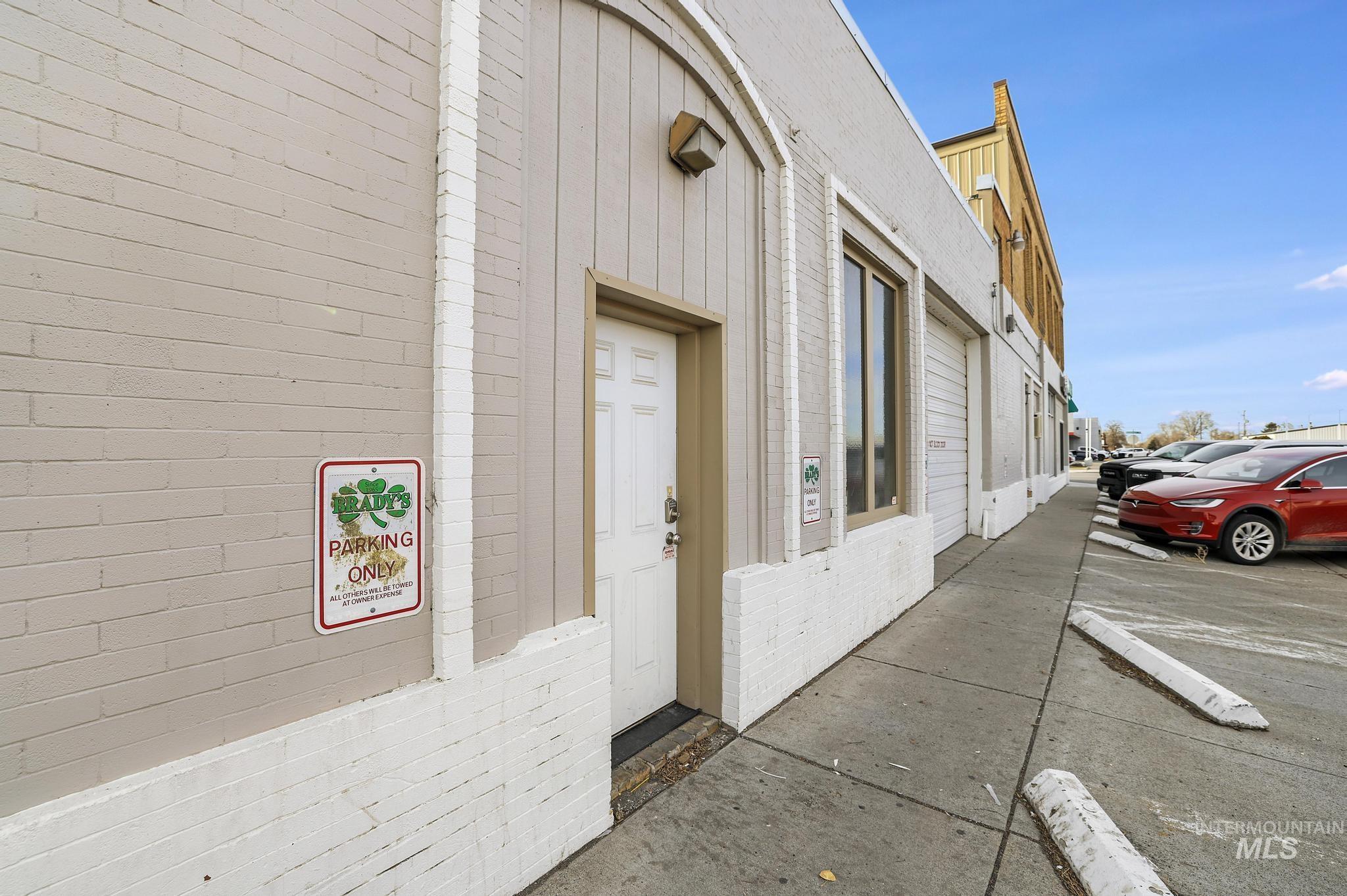 305 Shoshone Street S, Twin Falls, Idaho 83301, Business/Commercial For Sale, Price $96,000,MLS 98971626