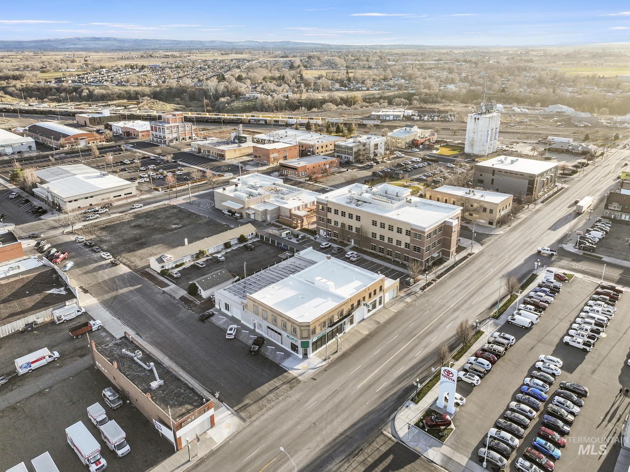 305 Shoshone Street S, Twin Falls, Idaho 83301, Business/Commercial For Sale, Price $96,000,MLS 98971626