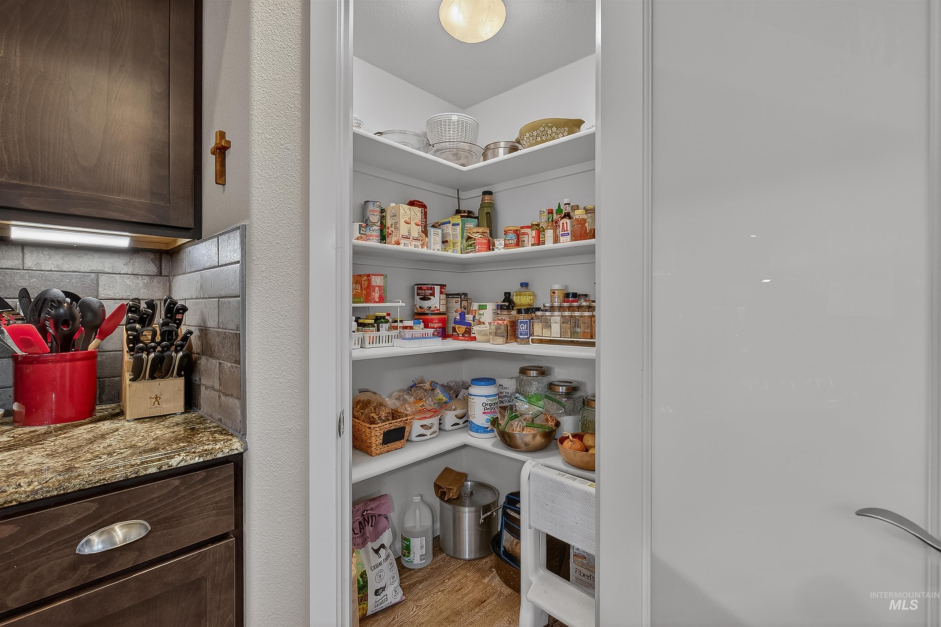 3250 Expedition Way, Lewiston, Idaho 83501, 3 Bedrooms, 2 Bathrooms, Residential For Sale, Price $515,000,MLS 98971627