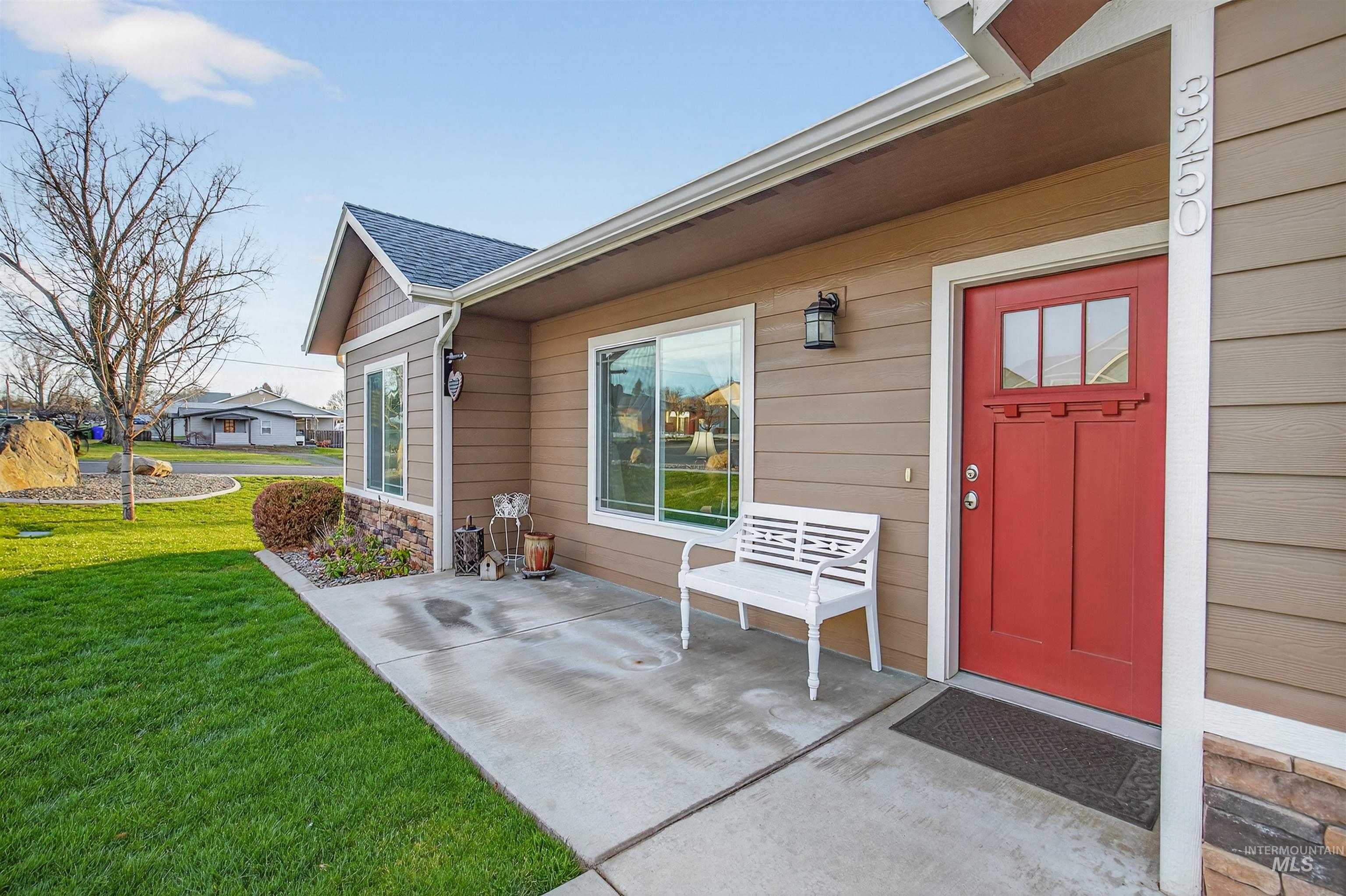 3250 Expedition Way, Lewiston, Idaho 83501, 3 Bedrooms, 2 Bathrooms, Residential For Sale, Price $515,000,MLS 98971627