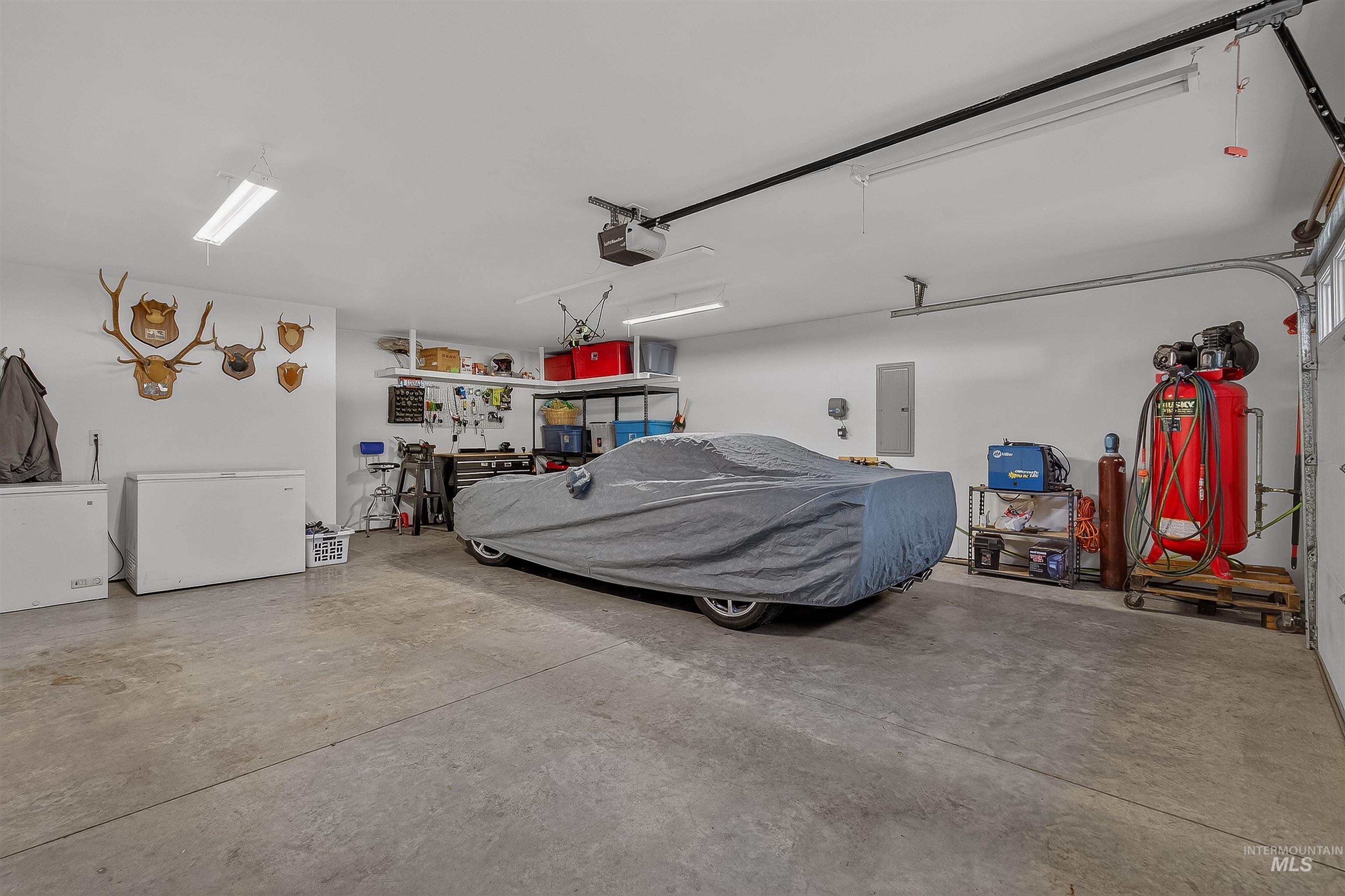 3250 Expedition Way, Lewiston, Idaho 83501, 3 Bedrooms, 2 Bathrooms, Residential For Sale, Price $515,000,MLS 98971627