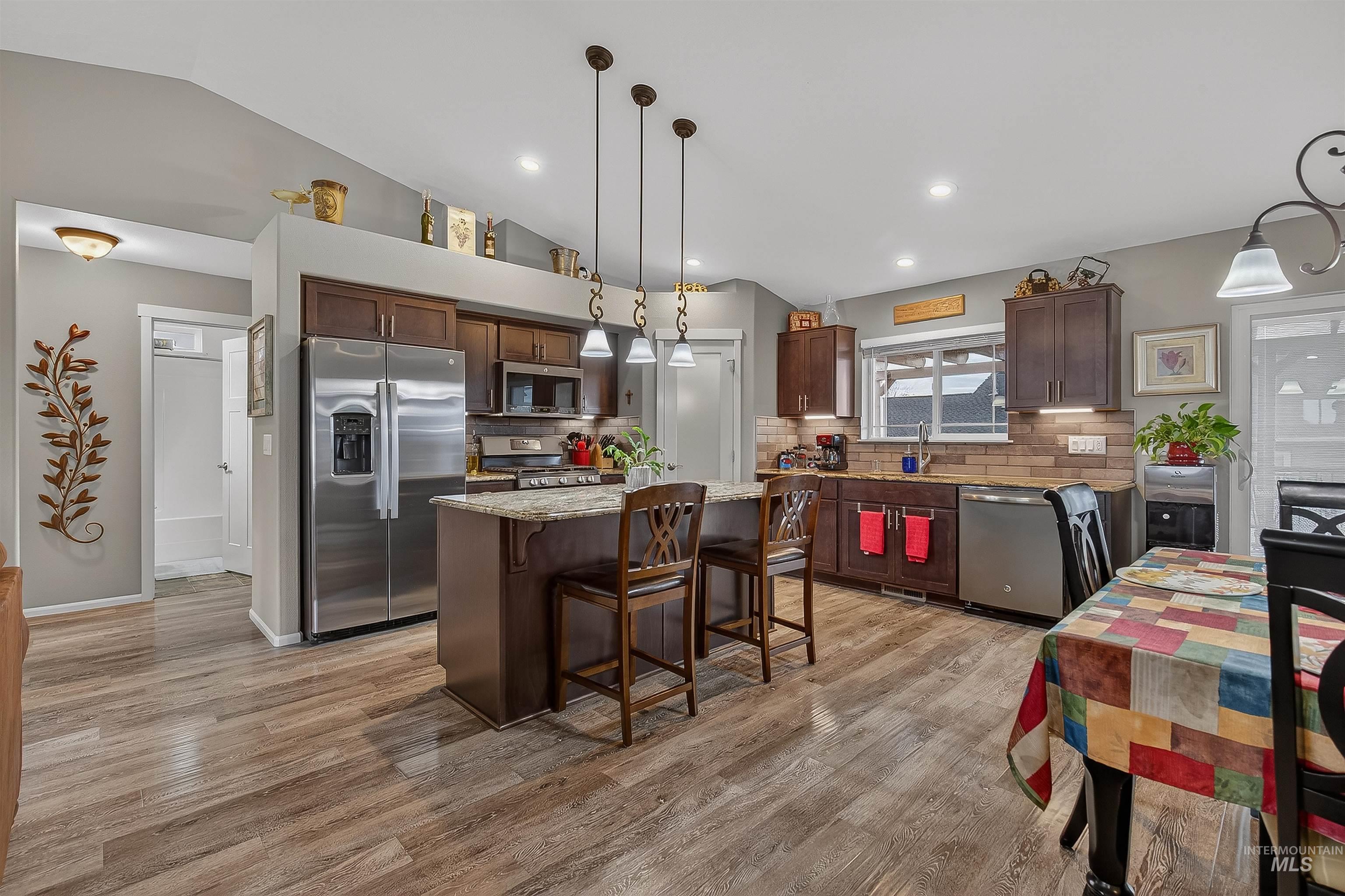 3250 Expedition Way, Lewiston, Idaho 83501, 3 Bedrooms, 2 Bathrooms, Residential For Sale, Price $515,000,MLS 98971627