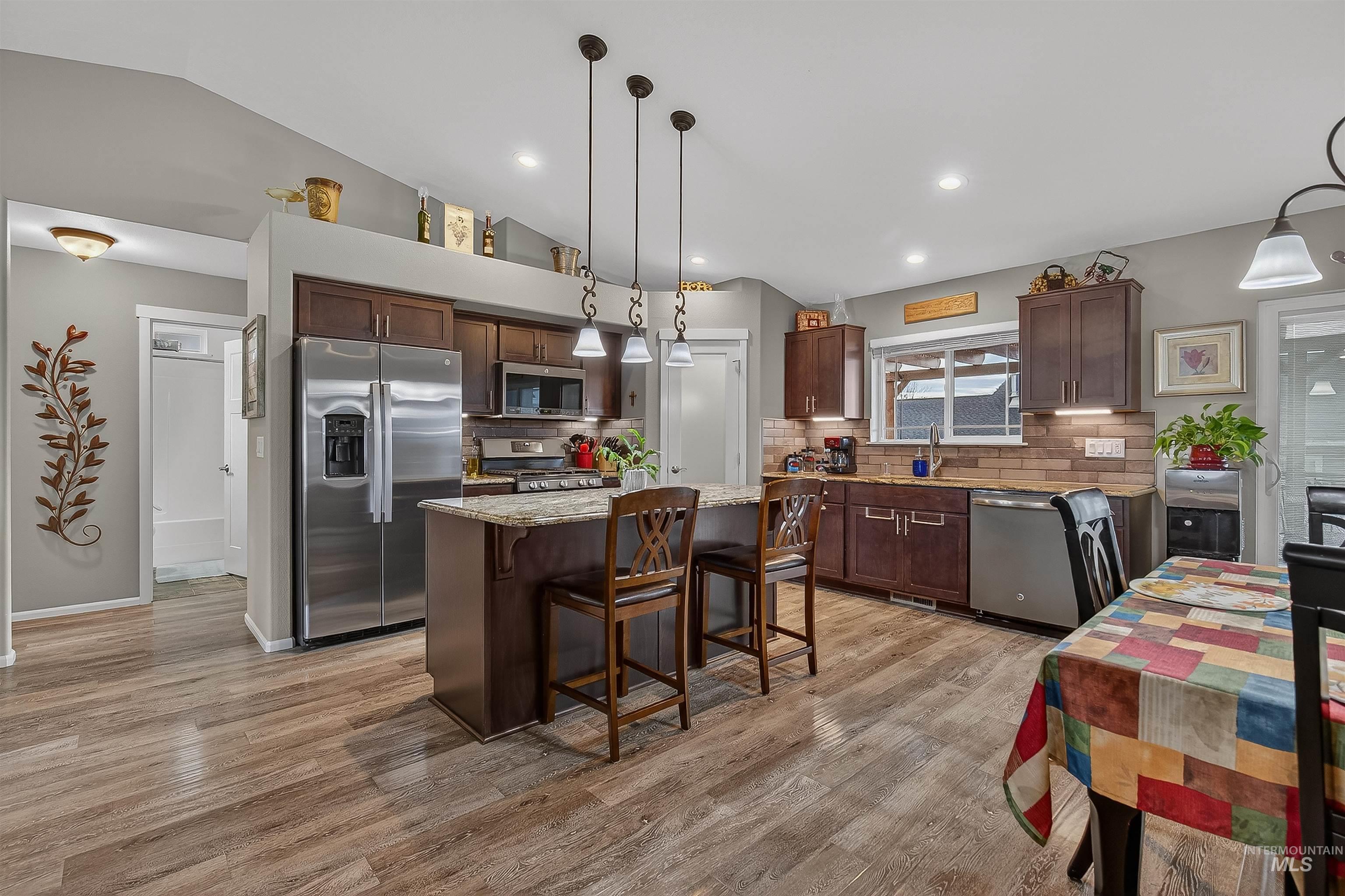 3250 Expedition Way, Lewiston, Idaho 83501, 3 Bedrooms, 2 Bathrooms, Residential For Sale, Price $515,000,MLS 98971627