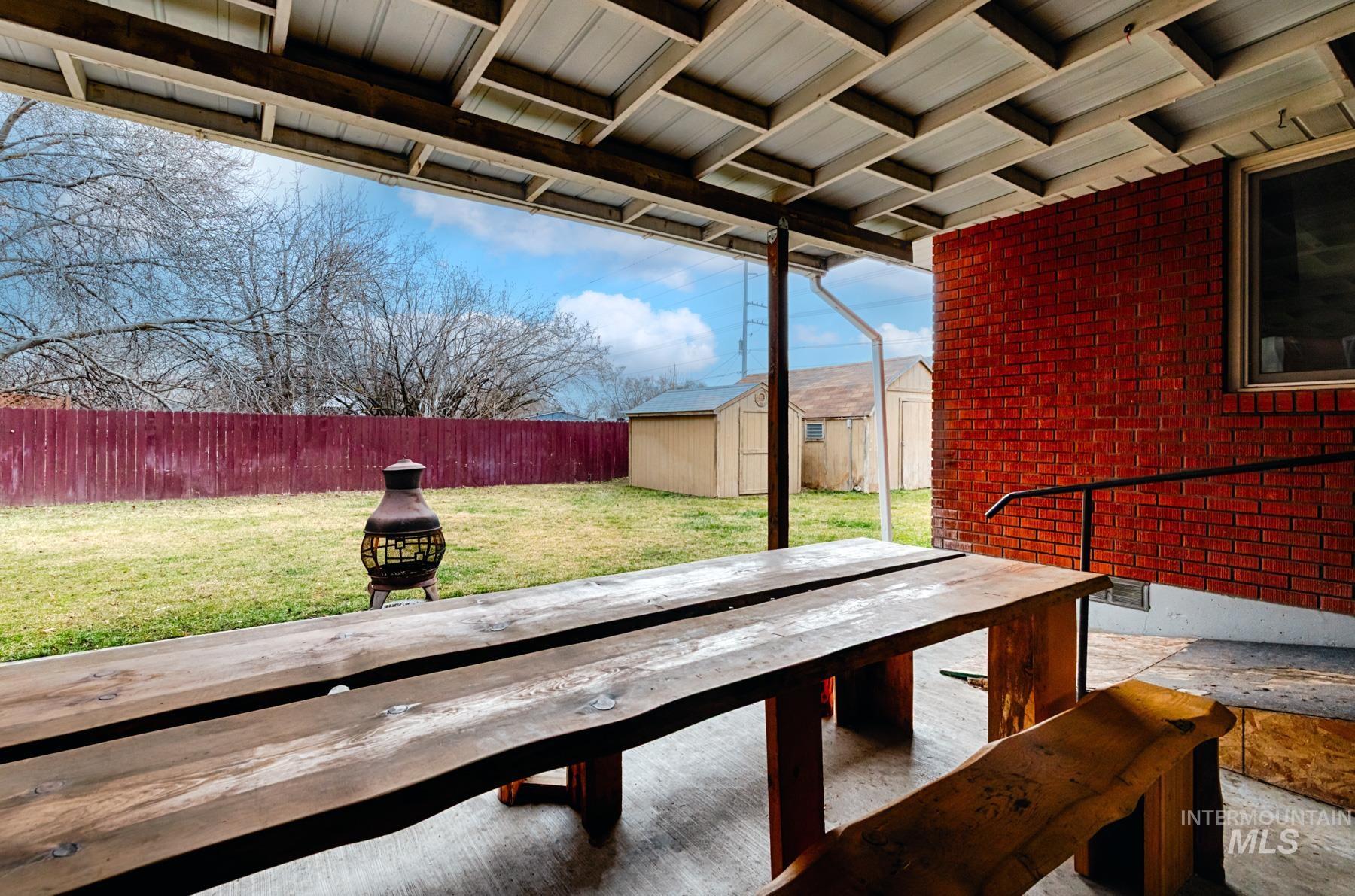 819 S Powerline Rd, Nampa, Idaho 83686, 7 Bedrooms, 5 Bathrooms, Residential For Sale, Price $650,000,MLS 98971629