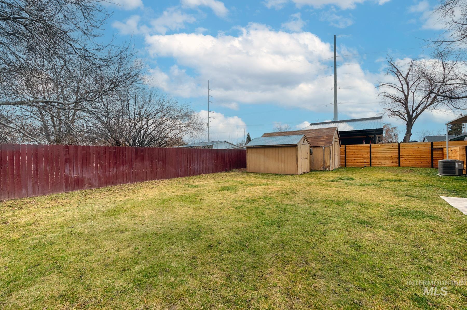 819 S Powerline Rd, Nampa, Idaho 83686, 7 Bedrooms, 5 Bathrooms, Residential For Sale, Price $650,000,MLS 98971629