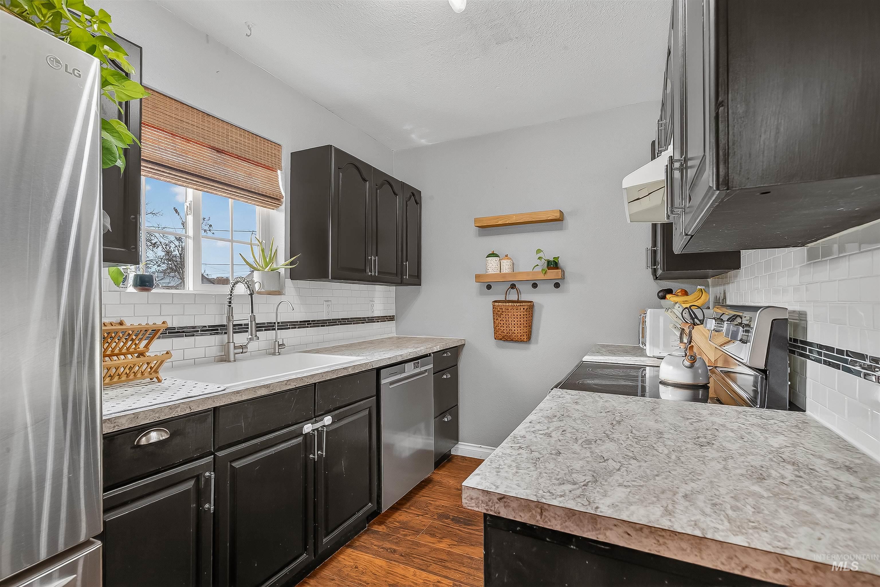 1014 University St, Clarkston, Washington 99403, 4 Bedrooms, 2 Bathrooms, Residential For Sale, Price $310,000,MLS 98971630