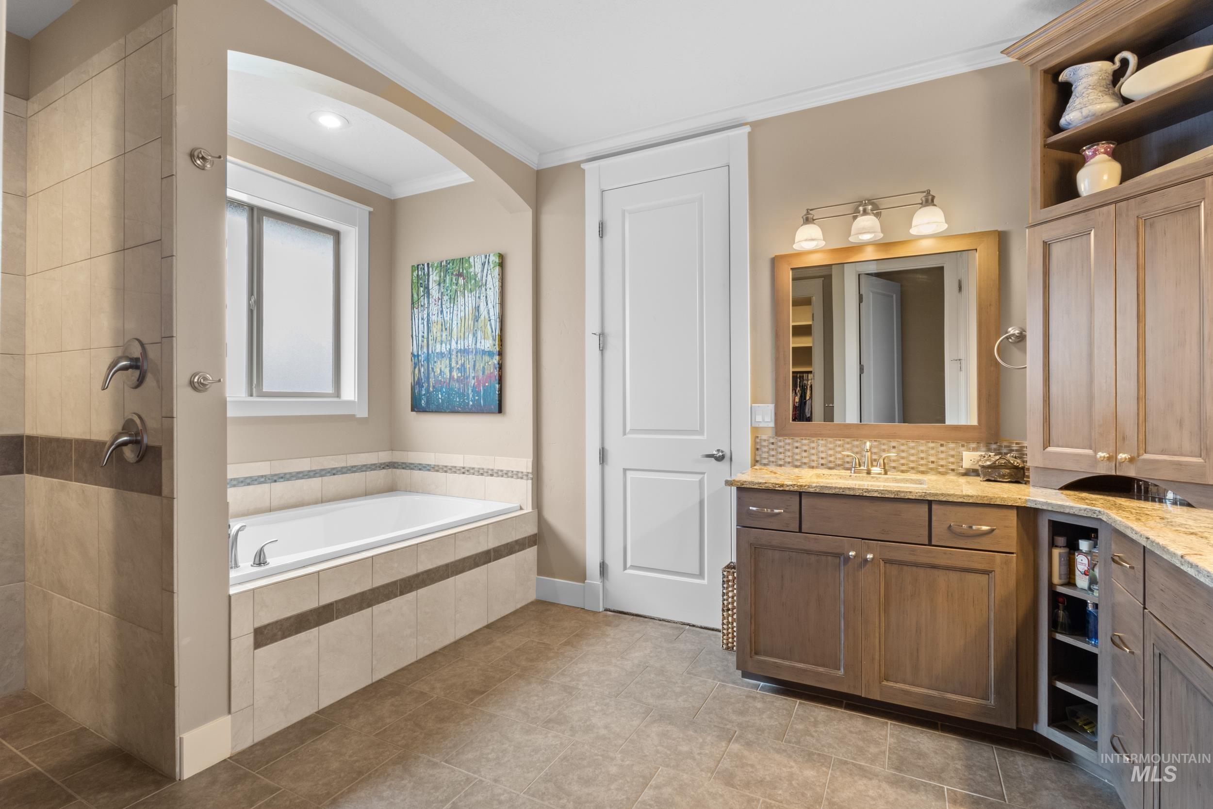 5609 W Founders Dr, Eagle, Idaho 83616, 4 Bedrooms, 4.5 Bathrooms, Residential For Sale, Price $1,299,000,MLS 98971632