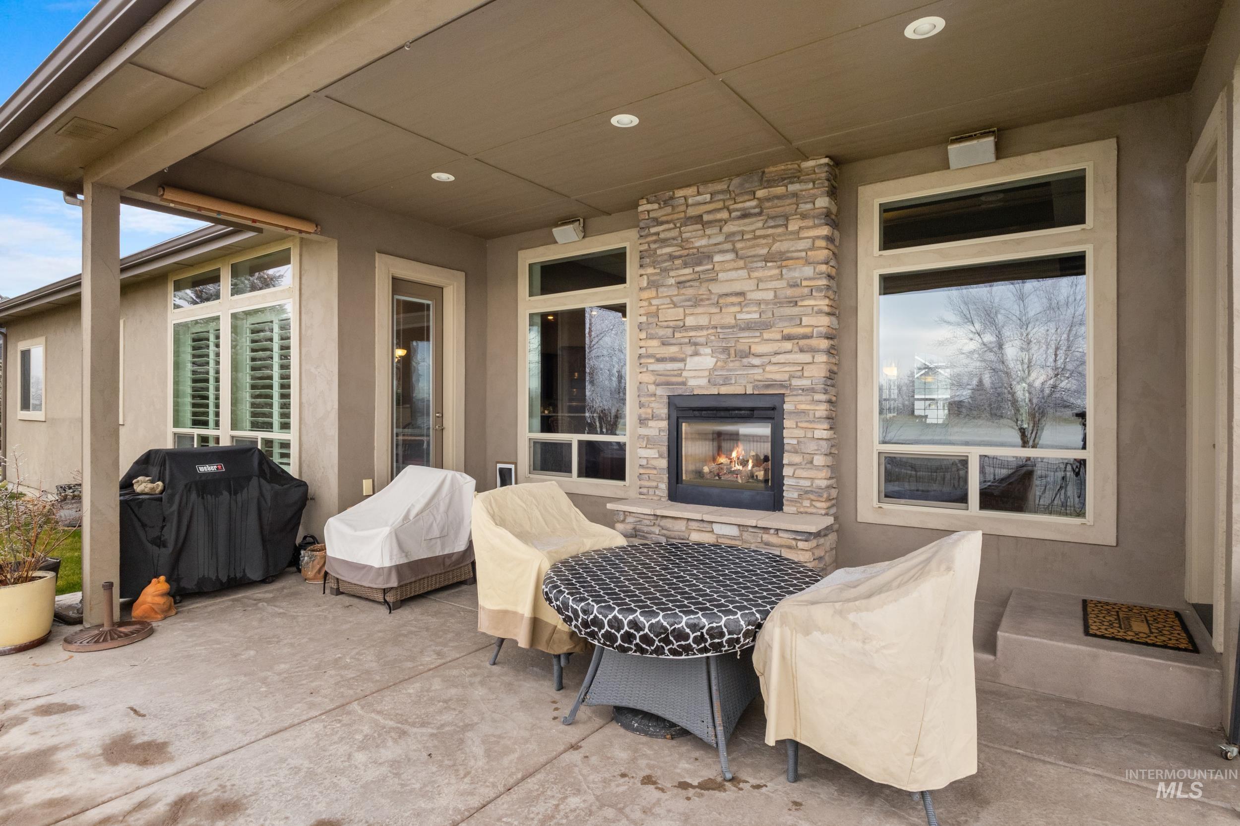 5609 W Founders Dr, Eagle, Idaho 83616, 4 Bedrooms, 4.5 Bathrooms, Residential For Sale, Price $1,299,000,MLS 98971632