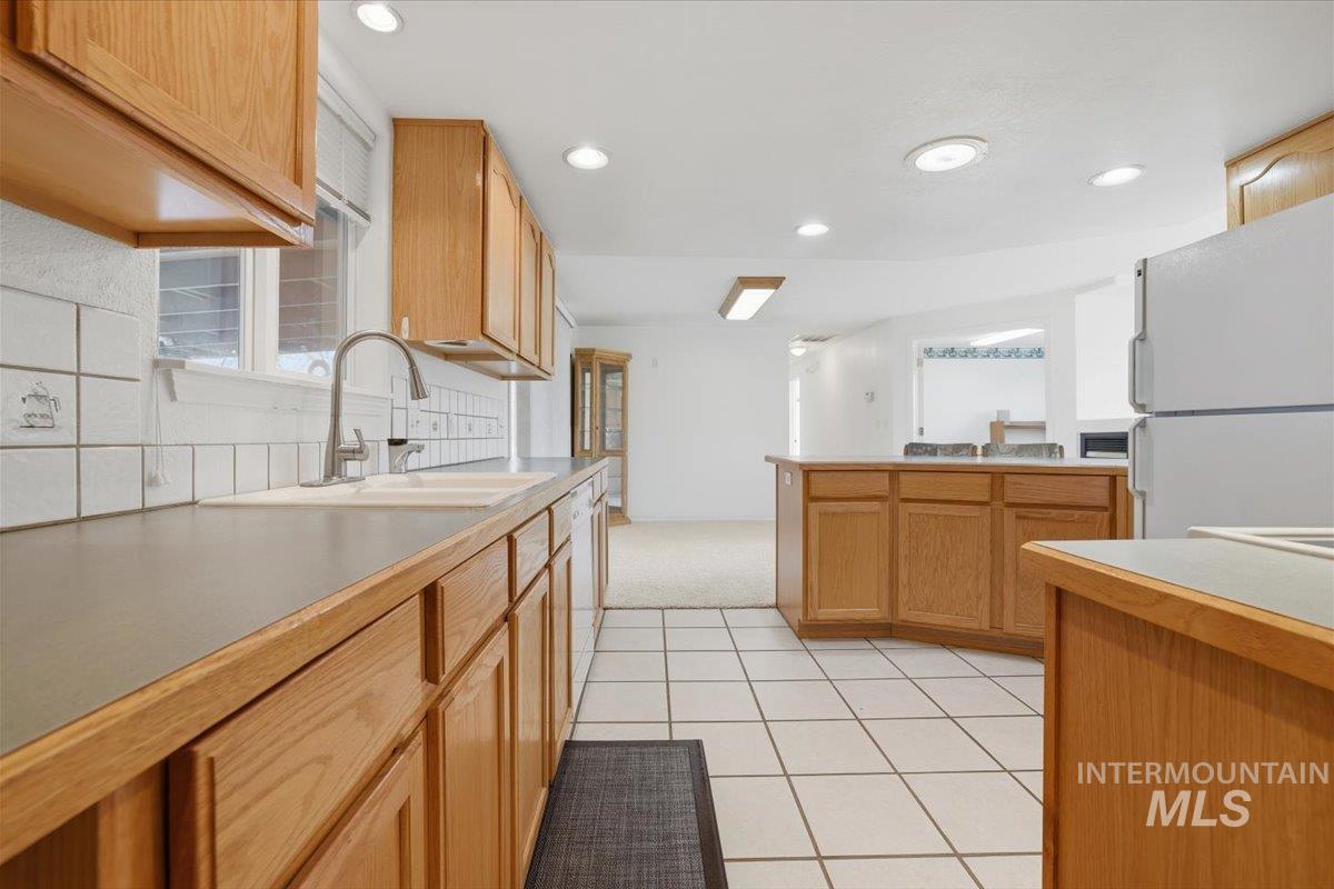 6222 E Carson Ave, Nampa, Idaho 83687, 4 Bedrooms, 3.5 Bathrooms, Residential For Sale, Price $570,000, 98971633