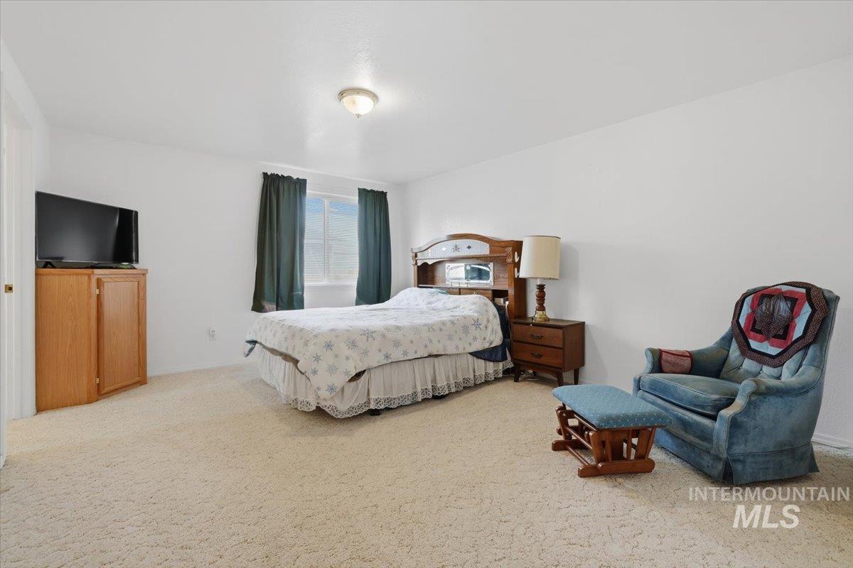 6222 E Carson Ave, Nampa, Idaho 83687, 4 Bedrooms, 3.5 Bathrooms, Residential For Sale, Price $570,000, 98971633