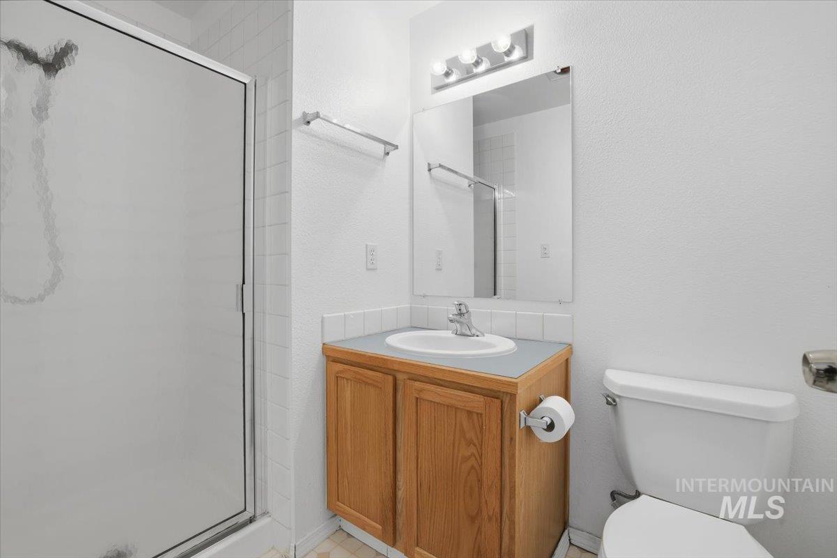 6222 E Carson Ave, Nampa, Idaho 83687, 4 Bedrooms, 3.5 Bathrooms, Residential For Sale, Price $599,500,MLS 98971633