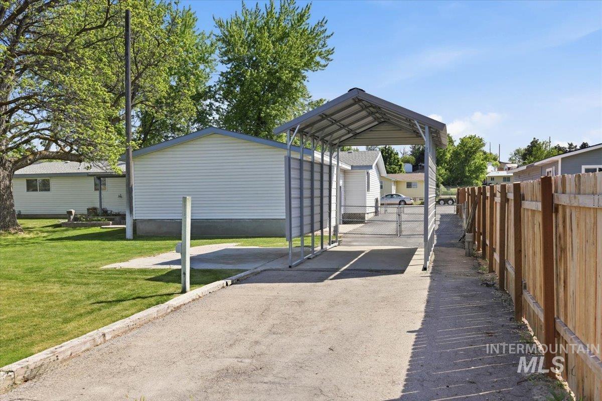 6222 E Carson Ave, Nampa, Idaho 83687, 4 Bedrooms, 3.5 Bathrooms, Residential For Sale, Price $570,000, 98971633