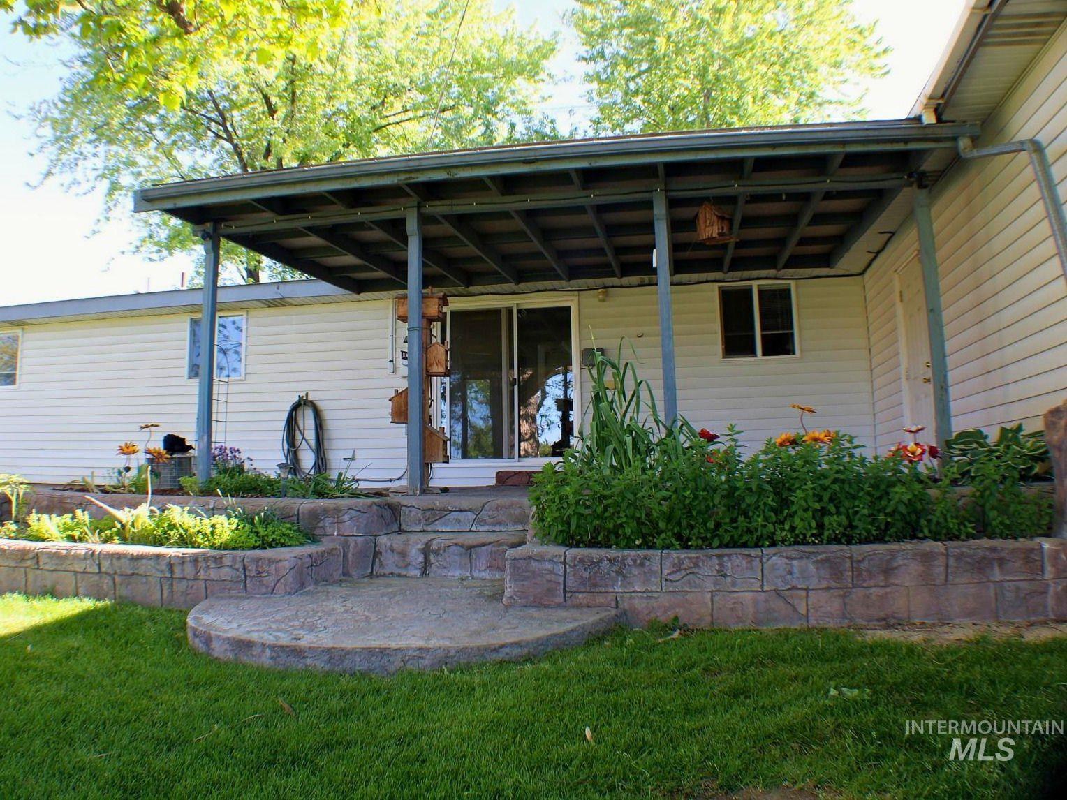 6222 E Carson Ave, Nampa, Idaho 83687, 4 Bedrooms, 3.5 Bathrooms, Residential For Sale, Price $570,000, 98971633