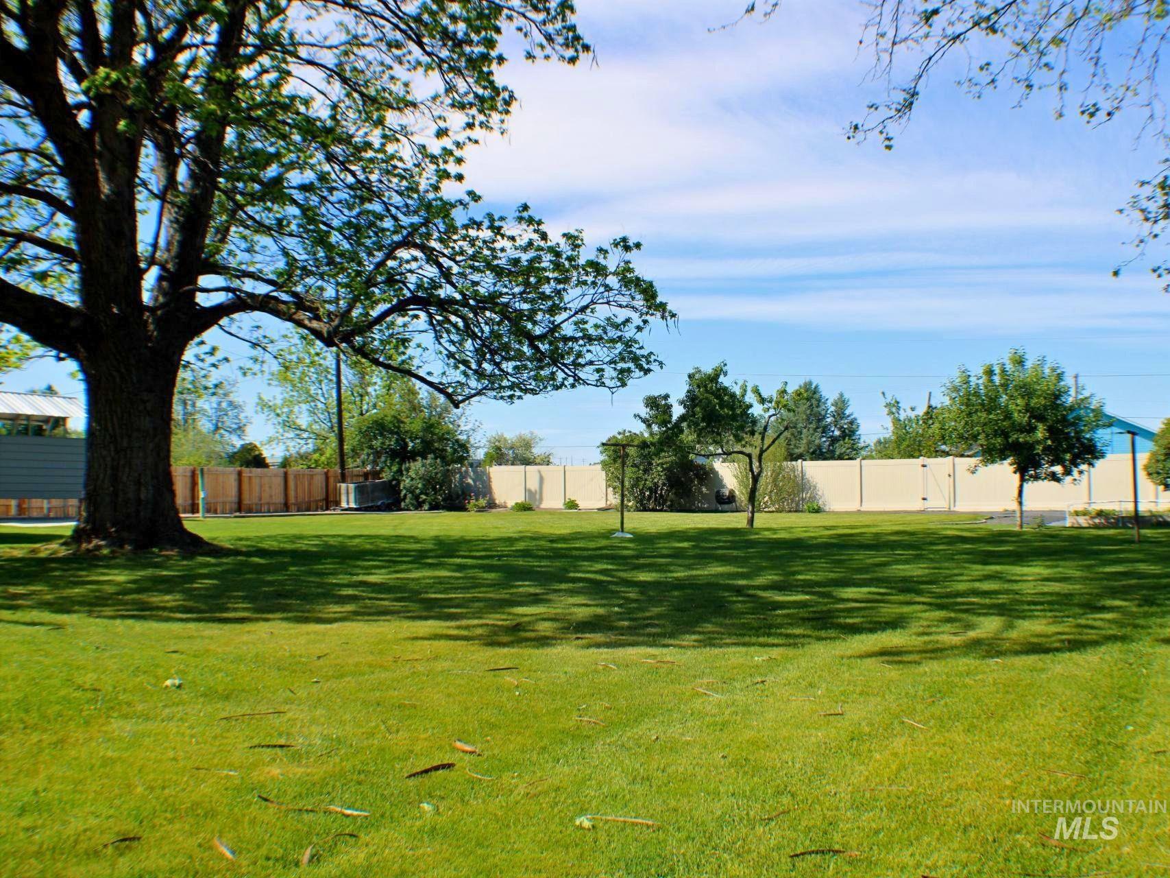 6222 E Carson Ave, Nampa, Idaho 83687, 4 Bedrooms, 3.5 Bathrooms, Residential For Sale, Price $570,000, 98971633