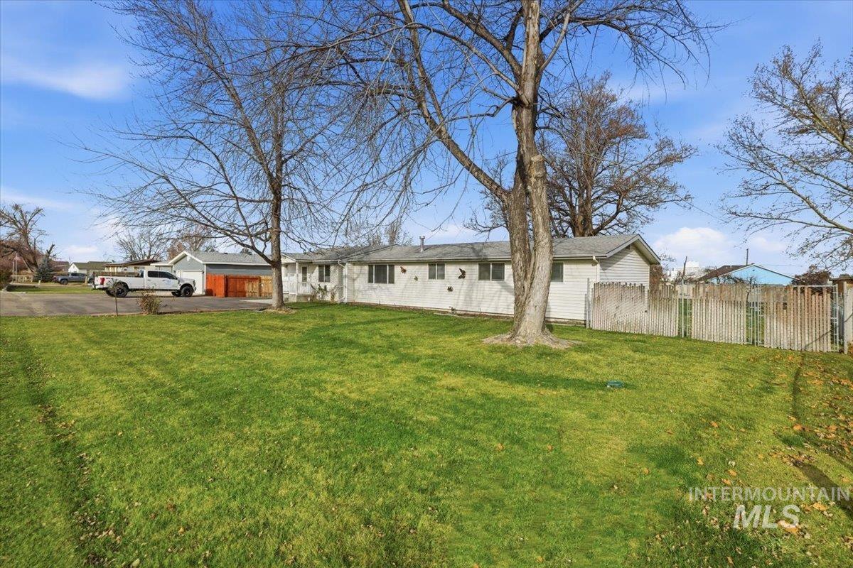 6222 E Carson Ave, Nampa, Idaho 83687, 4 Bedrooms, 3.5 Bathrooms, Residential For Sale, Price $599,500,MLS 98971633