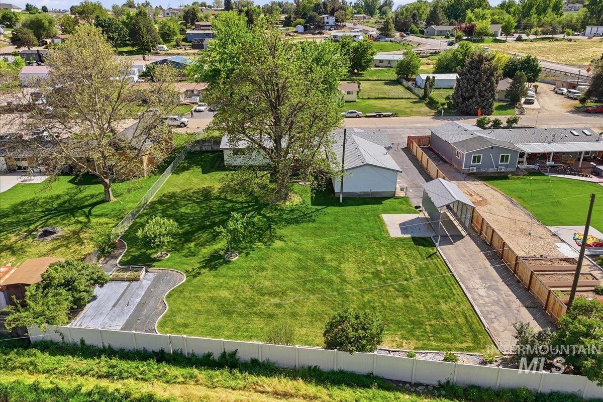 6222 E Carson Ave, Nampa, Idaho 83687, 4 Bedrooms, 3.5 Bathrooms, Residential For Sale, Price $570,000, 98971633