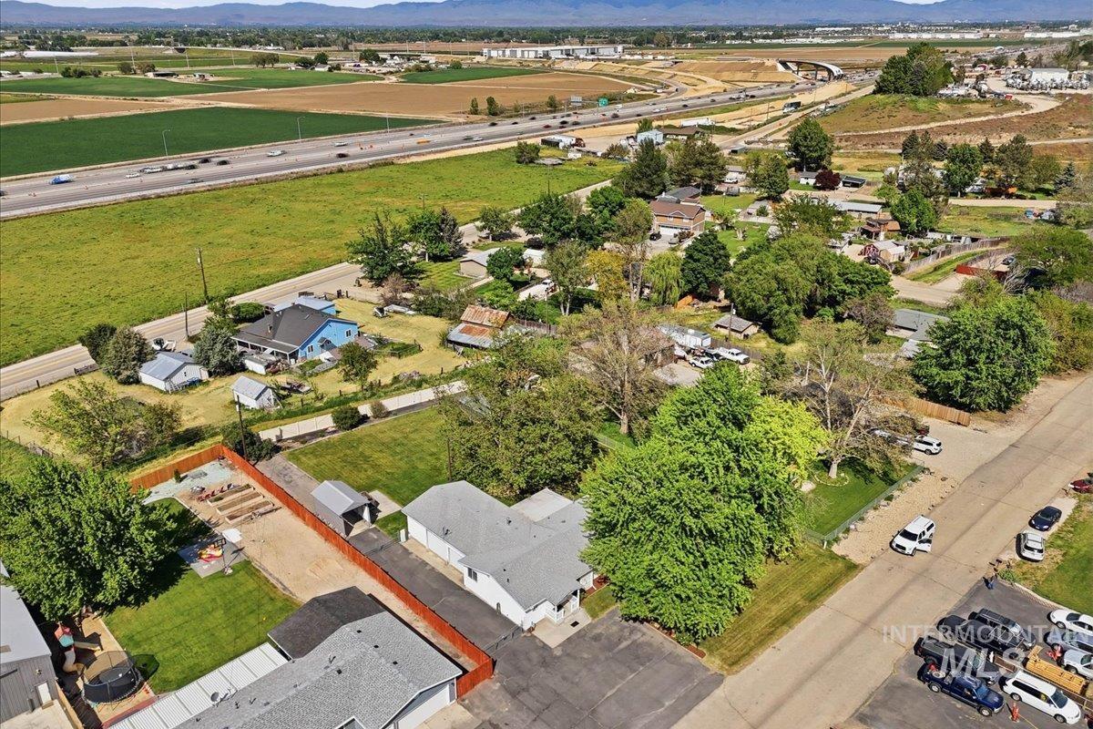 6222 E Carson Ave, Nampa, Idaho 83687, 4 Bedrooms, 3.5 Bathrooms, Residential For Sale, Price $570,000, 98971633