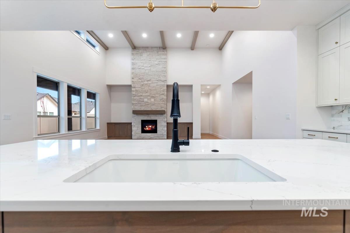 2136 N Hurtsville Ave, Kuna, Idaho 83634, 4 Bedrooms, 4 Bathrooms, Residential For Sale, Price $899,880, 98971635