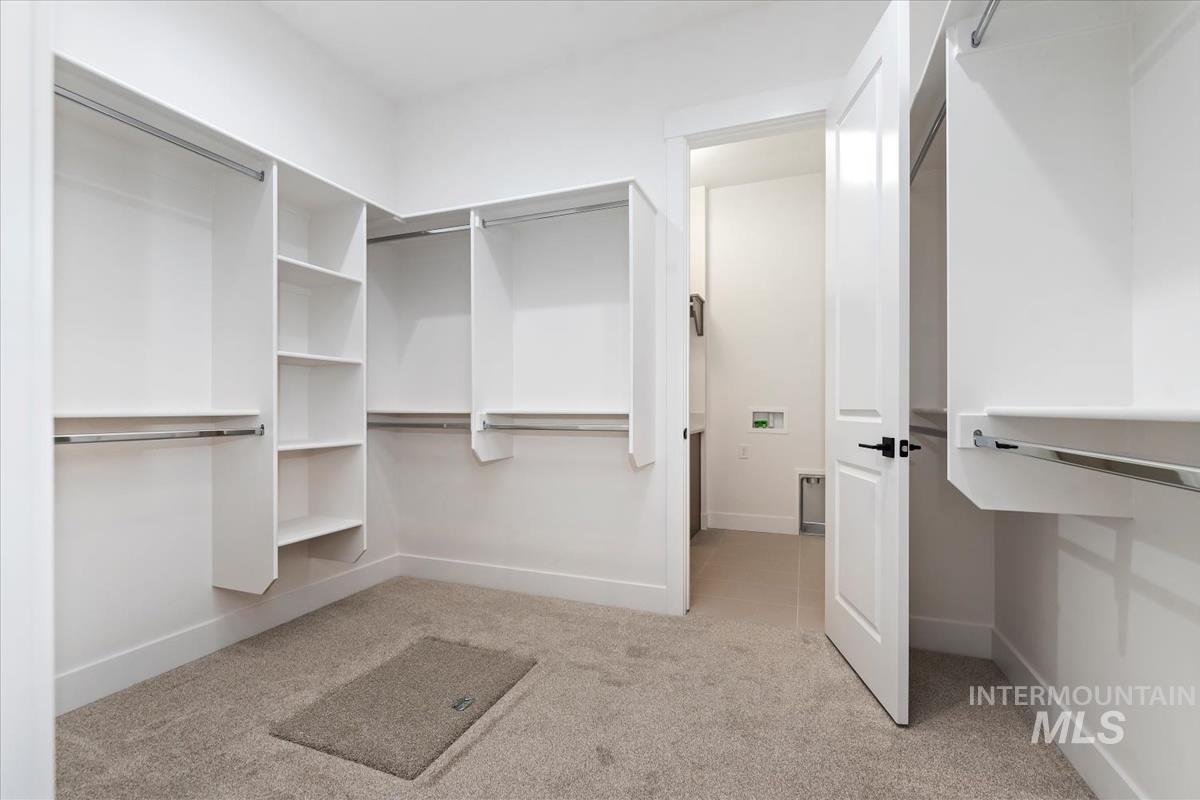 2136 N Hurtsville Ave, Kuna, Idaho 83634, 4 Bedrooms, 4 Bathrooms, Residential For Sale, Price $899,880, 98971635