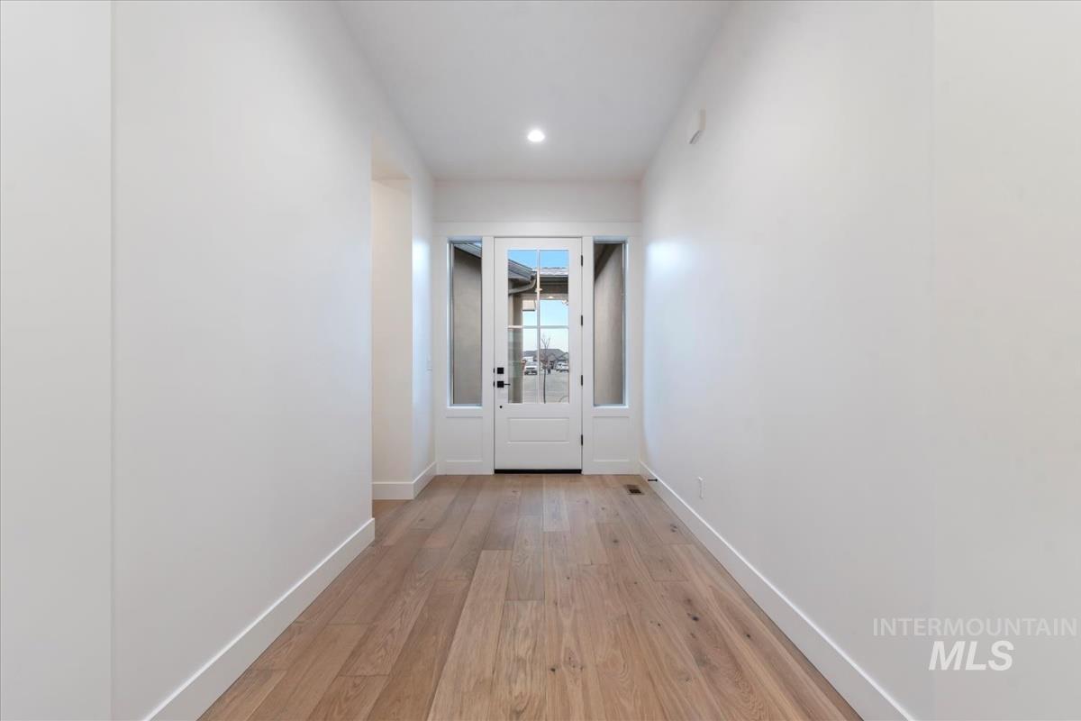 2136 N Hurtsville Ave, Kuna, Idaho 83634, 4 Bedrooms, 4 Bathrooms, Residential For Sale, Price $899,880, 98971635