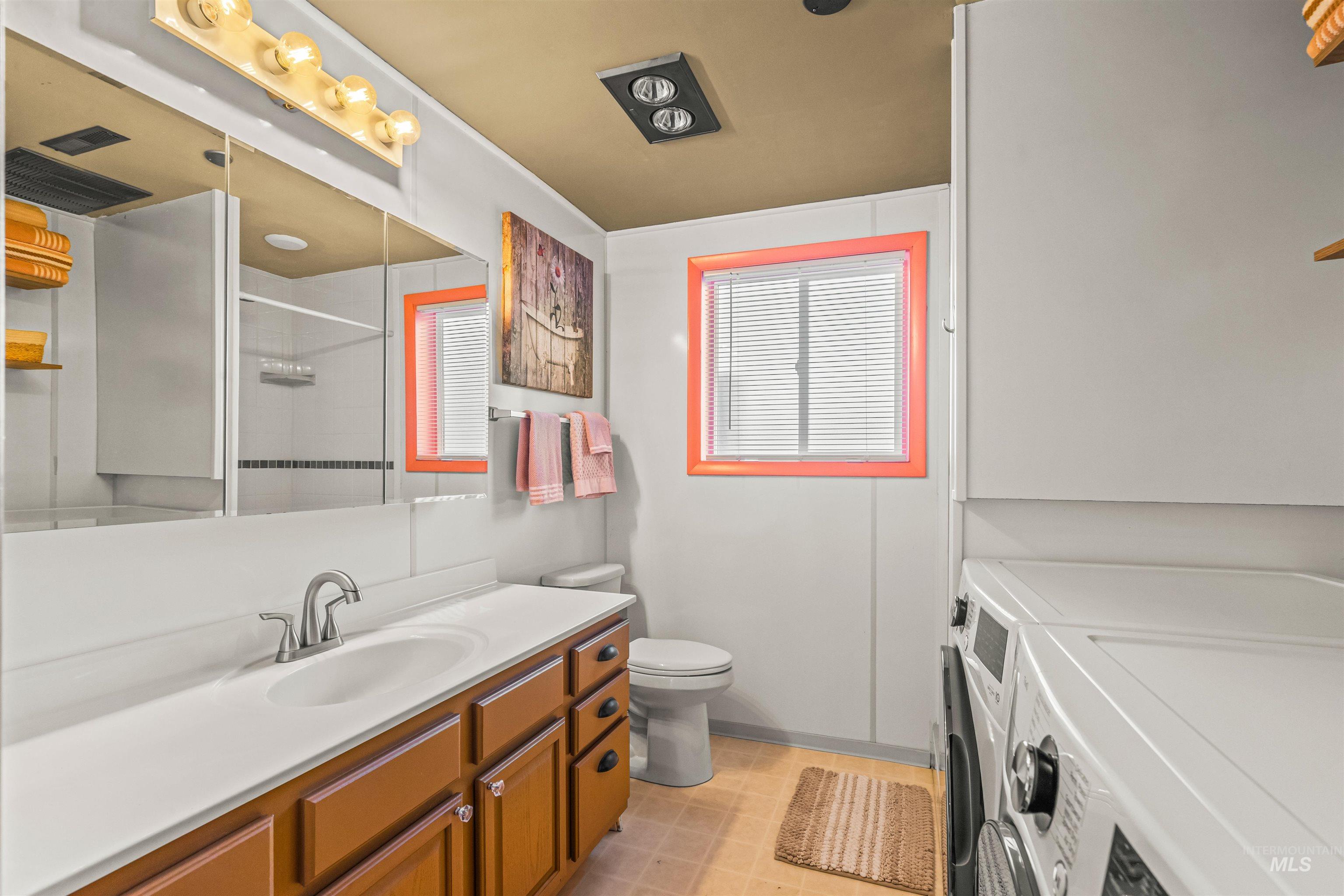 1533 Cedar Ave, Lewiston, Idaho 83501, 4 Bedrooms, 2 Bathrooms, Residential For Sale, Price $450,000,MLS 98971636