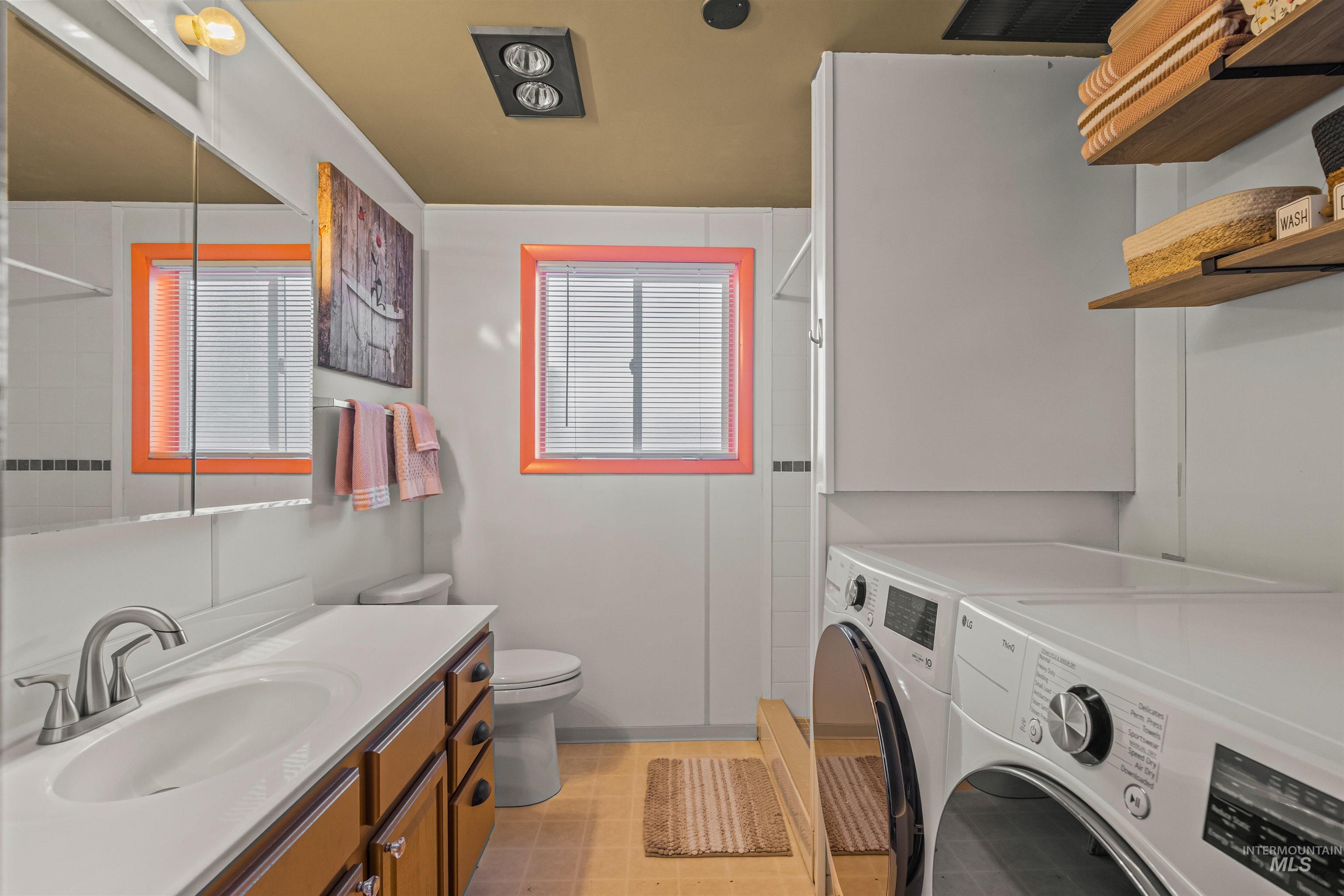 1533 Cedar Ave, Lewiston, Idaho 83501, 4 Bedrooms, 2 Bathrooms, Residential For Sale, Price $450,000,MLS 98971636