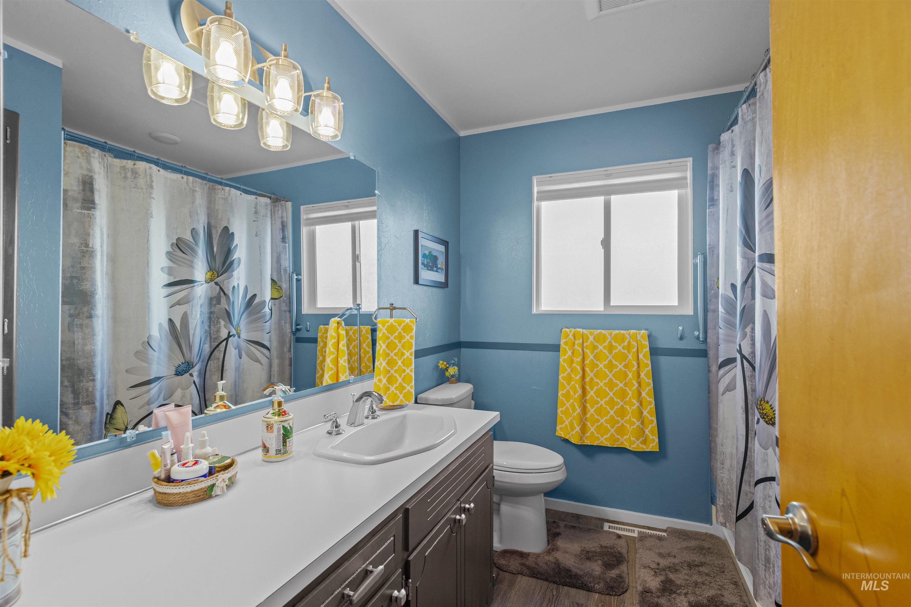 1533 Cedar Ave, Lewiston, Idaho 83501, 4 Bedrooms, 2 Bathrooms, Residential For Sale, Price $450,000,MLS 98971636