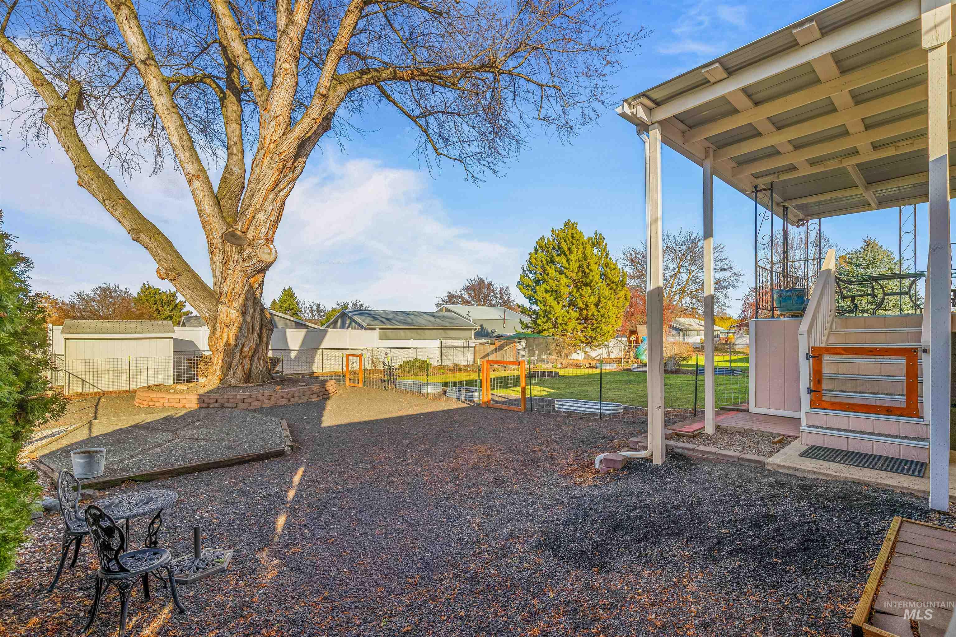 1533 Cedar Ave, Lewiston, Idaho 83501, 4 Bedrooms, 2 Bathrooms, Residential For Sale, Price $450,000,MLS 98971636