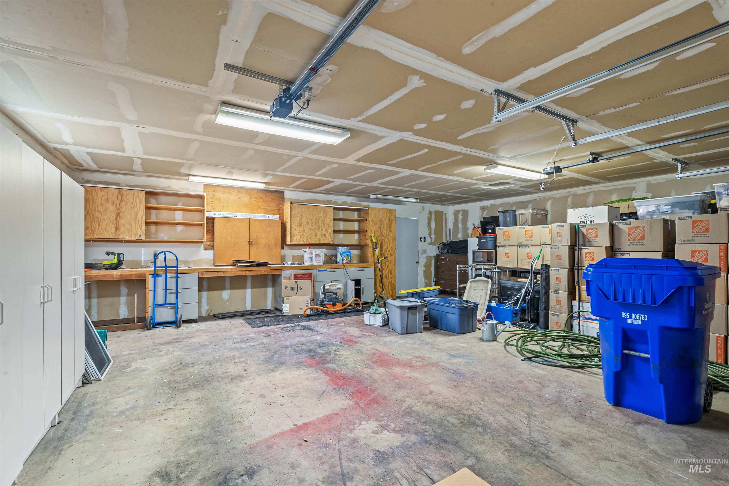 1533 Cedar Ave, Lewiston, Idaho 83501, 4 Bedrooms, 2 Bathrooms, Residential For Sale, Price $450,000,MLS 98971636