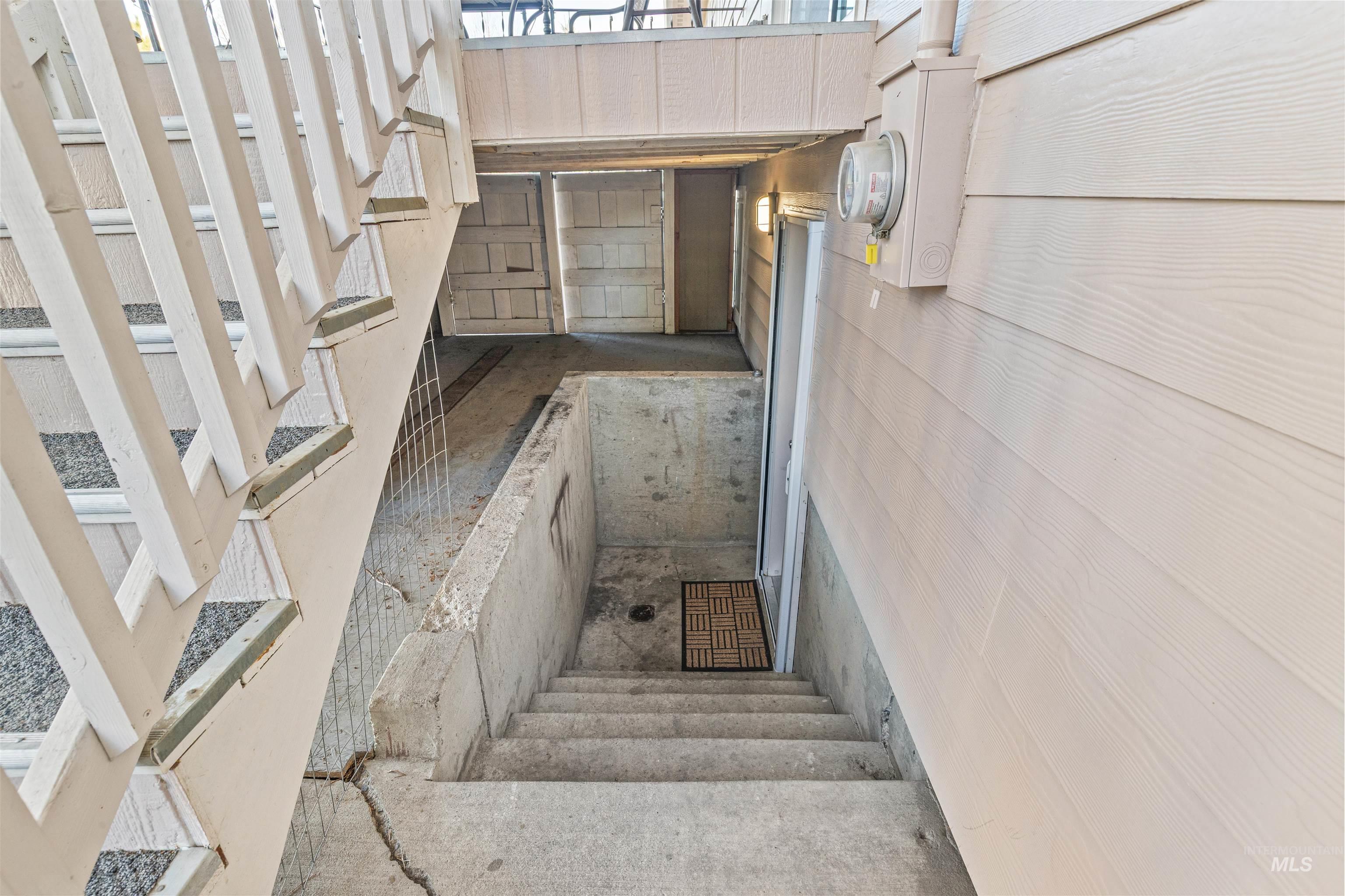 1533 Cedar Ave, Lewiston, Idaho 83501, 4 Bedrooms, 2 Bathrooms, Residential For Sale, Price $450,000,MLS 98971636