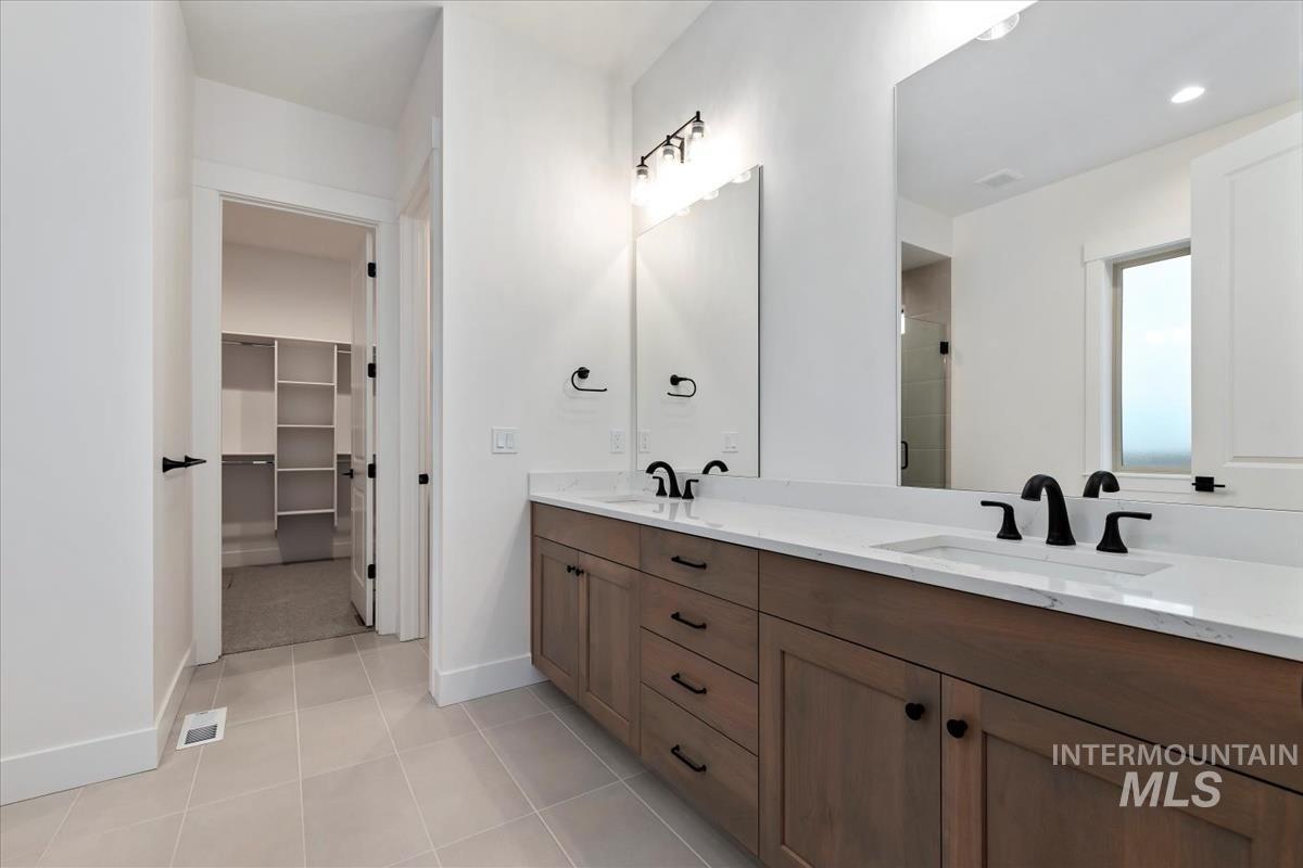 2085 E Blakehurst Ave, Kuna, Idaho 83634, 4 Bedrooms, 3 Bathrooms, Residential For Sale, Price $799,880, 98971642