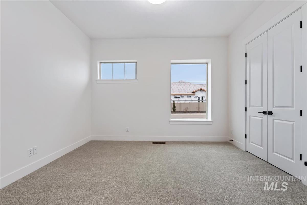 2085 E Blakehurst Ave, Kuna, Idaho 83634, 4 Bedrooms, 3 Bathrooms, Residential For Sale, Price $799,880, 98971642