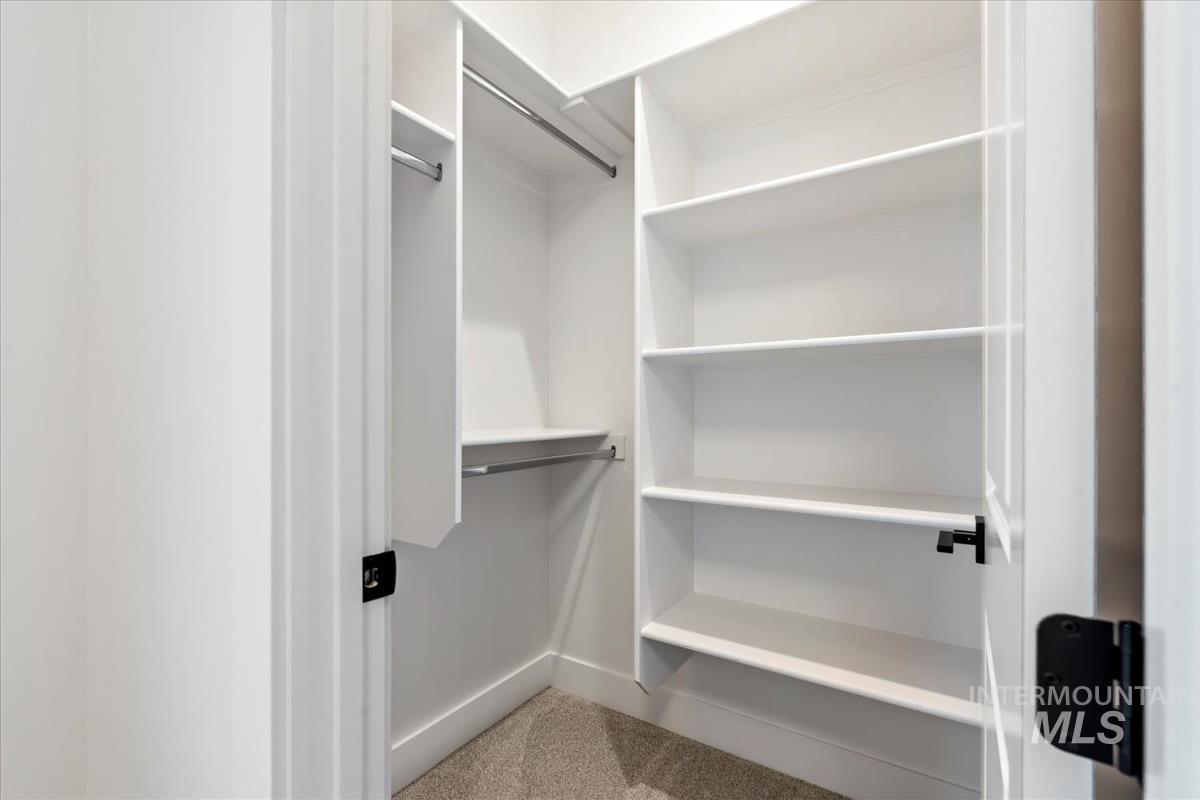 2085 E Blakehurst Ave, Kuna, Idaho 83634, 4 Bedrooms, 3 Bathrooms, Residential For Sale, Price $799,880, 98971642