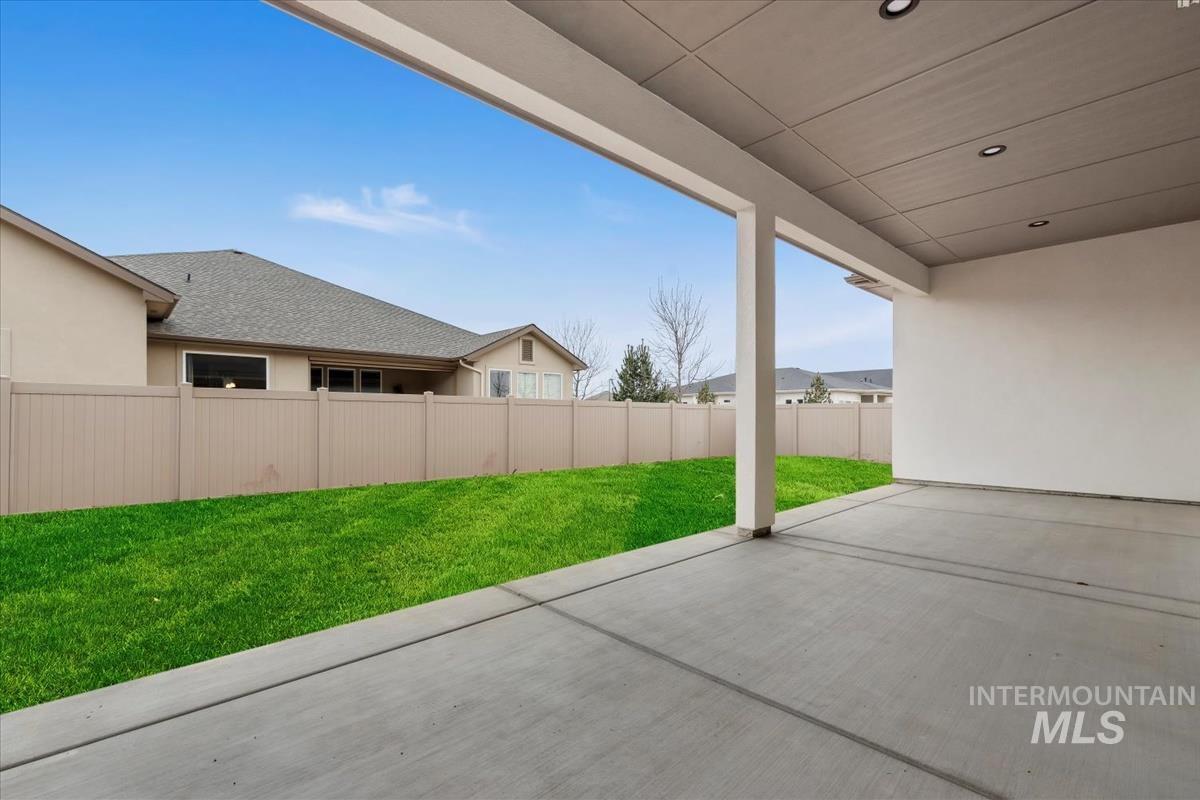 2085 E Blakehurst Ave, Kuna, Idaho 83634, 4 Bedrooms, 3 Bathrooms, Residential For Sale, Price $799,880, 98971642