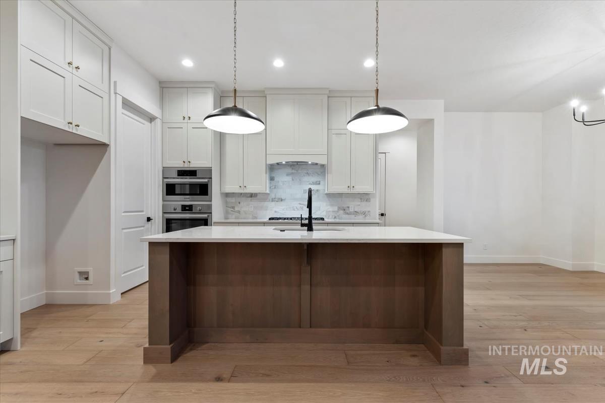 2085 E Blakehurst Ave, Kuna, Idaho 83634, 4 Bedrooms, 3 Bathrooms, Residential For Sale, Price $799,880, 98971642