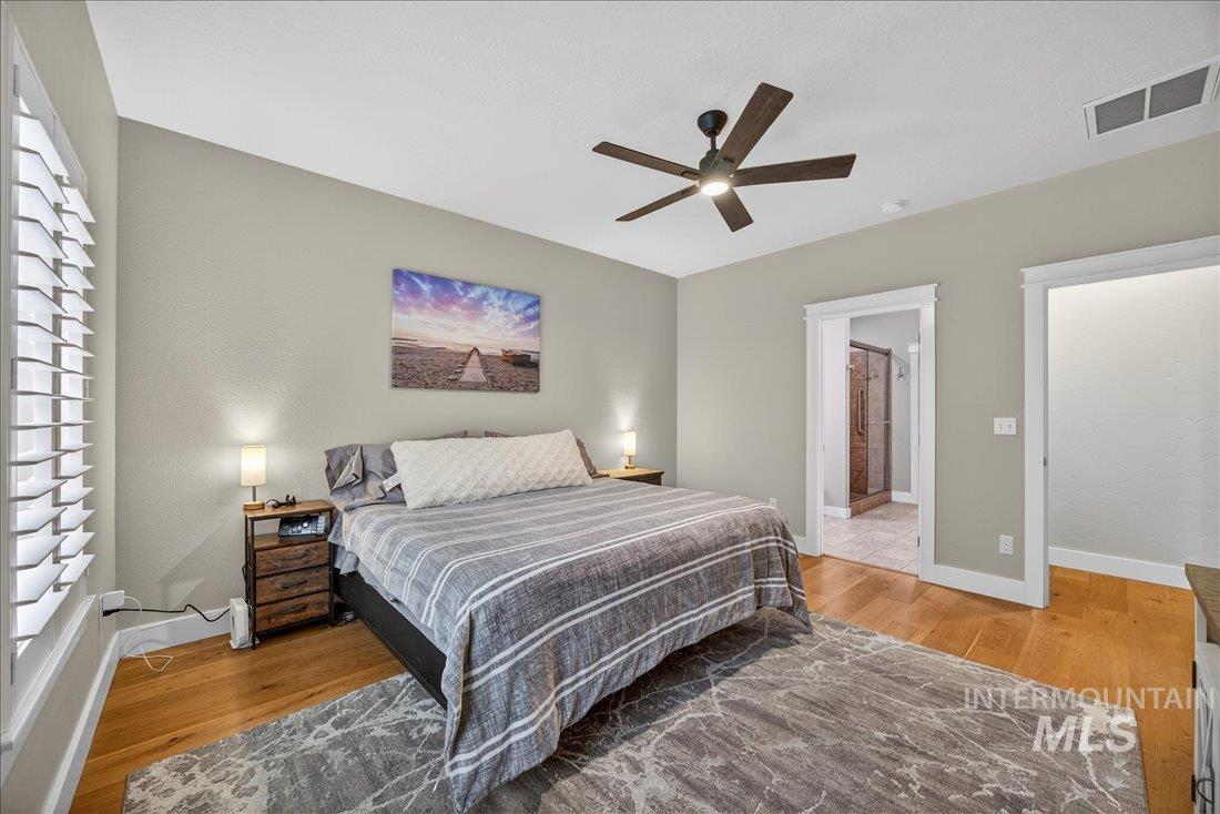 782 N Pringlewood, Star, Idaho 83669, 4 Bedrooms, 2.5 Bathrooms, Residential For Sale, Price $529,000,MLS 98971643